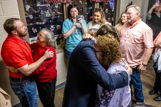 Dank True-Crime-Podcast: Zwei Männer kommen nach 25 Jahren im Knast frei!