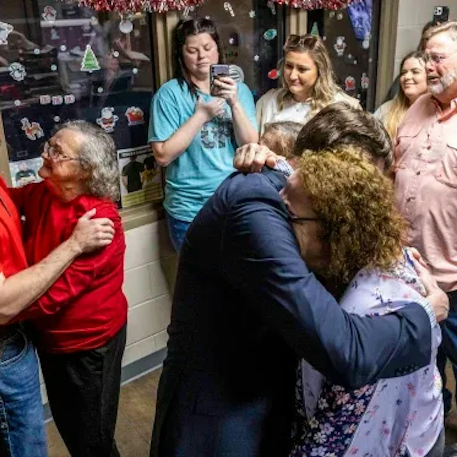 Dank True-Crime-Podcast: Zwei Männer kommen nach 25 Jahren im Knast frei!