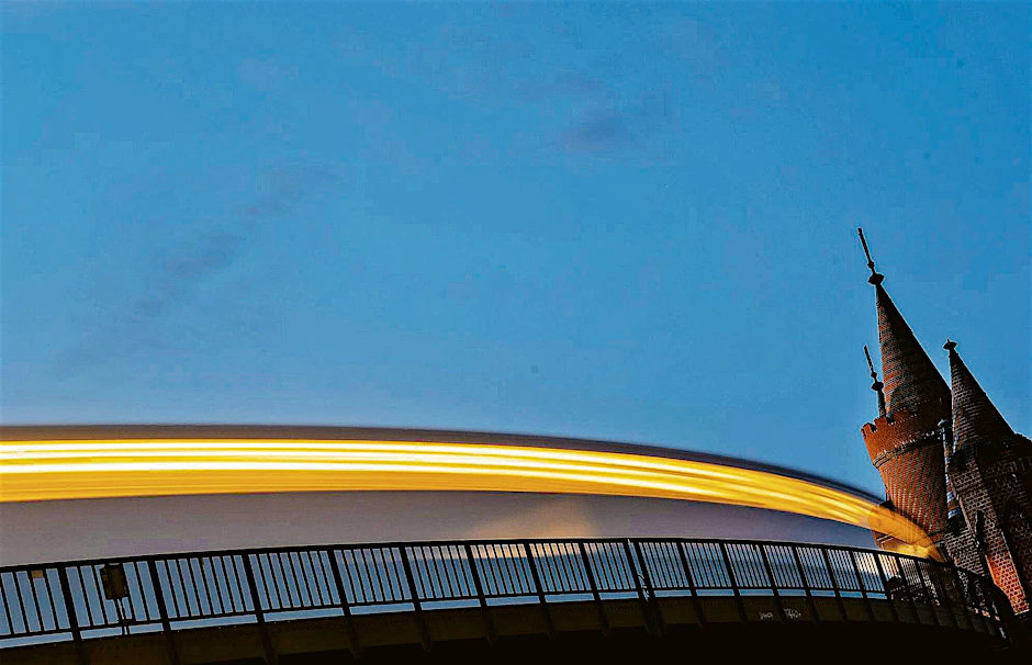 Eine U-Bahn auf der Oberbaumbrücke&nbsp;