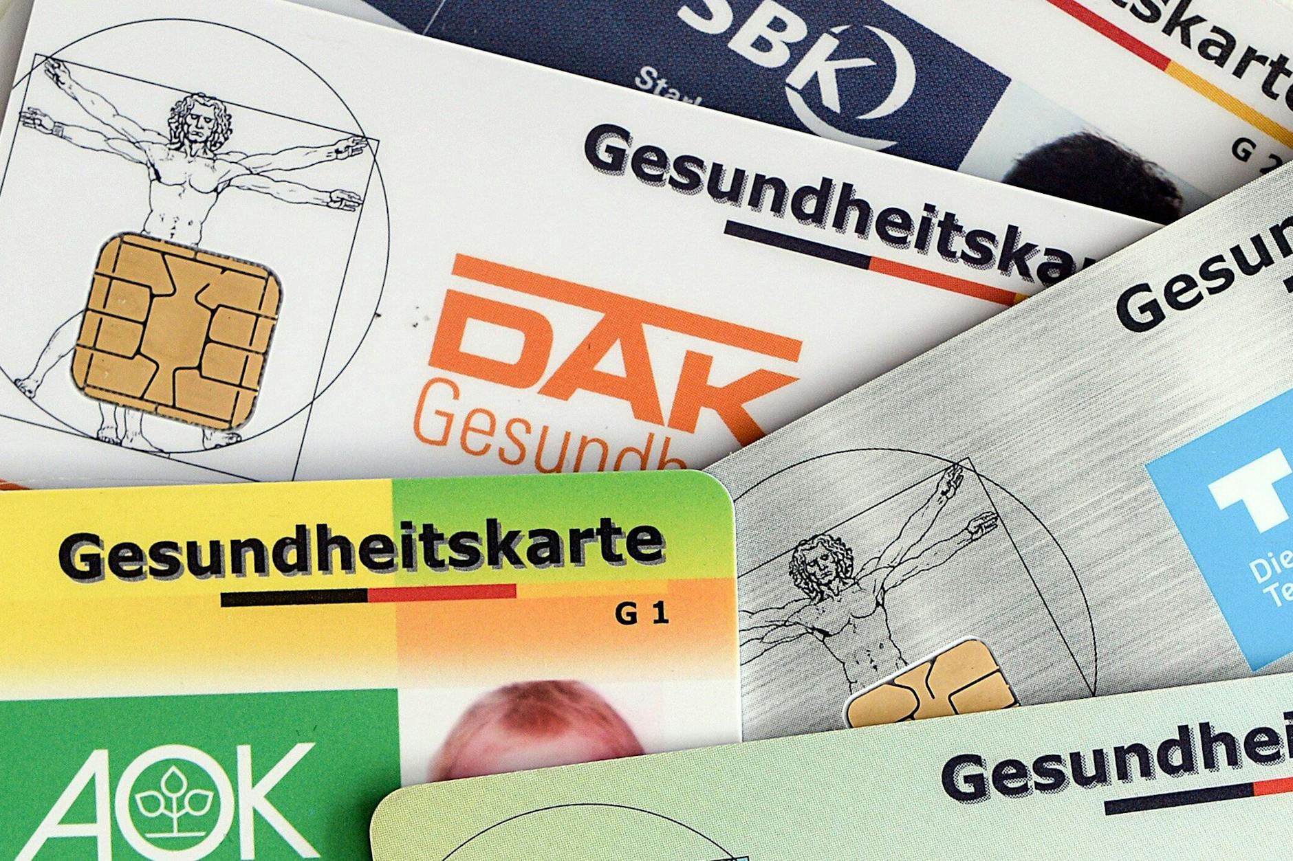 Viele Krankenkassen erhöhen 2023 ihre Zusatzbeiträge.