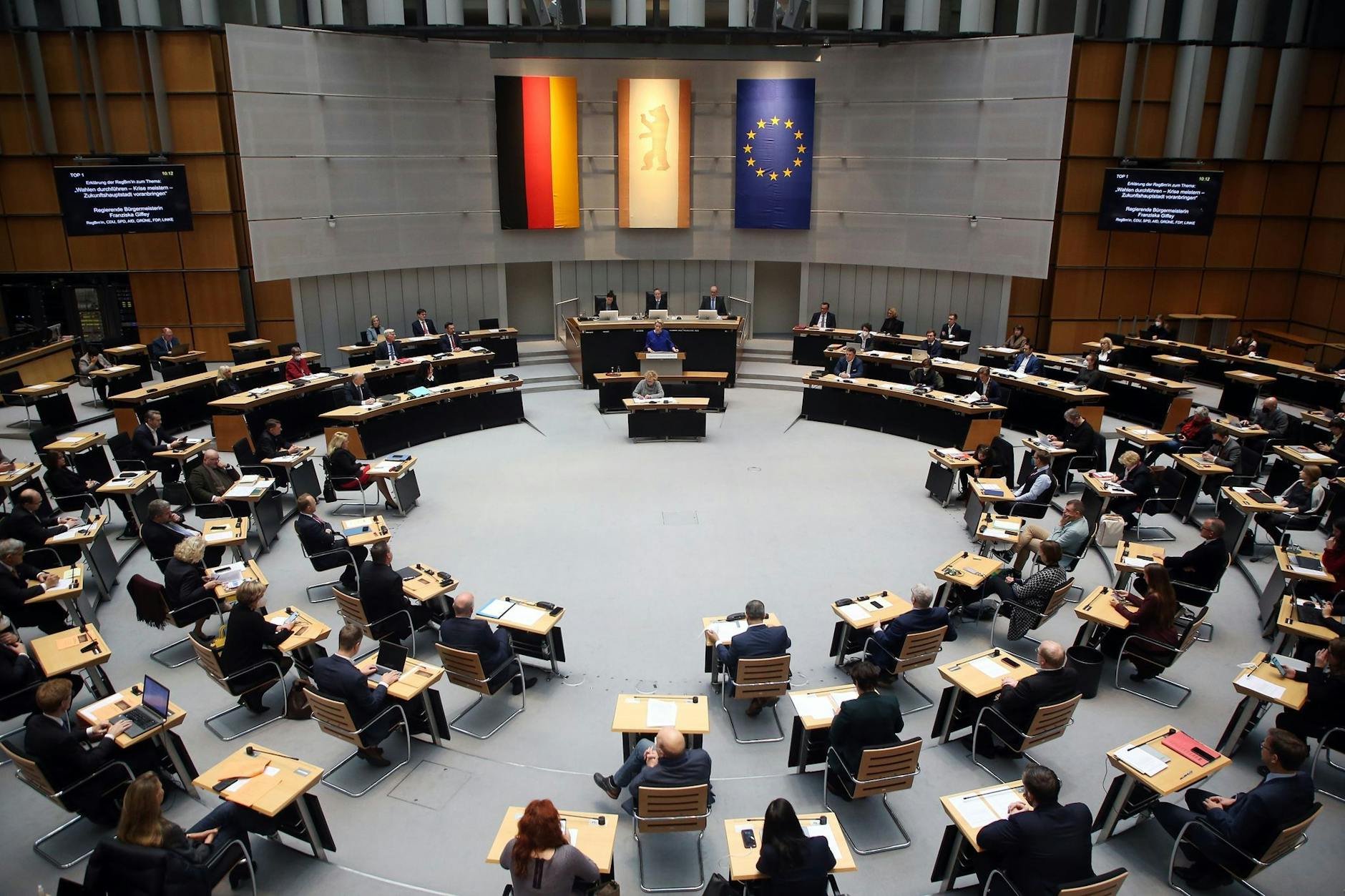 ARCHIV - Blick ins Berliner Abgeordnetenhaus.