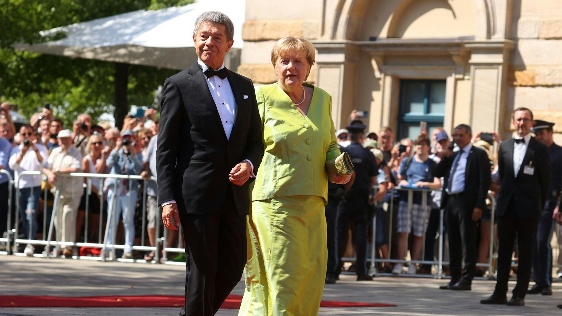 Angela Merkel und ihr Mann Joachim Sauer bei den Wagner-Festspielen in Bayreuth.