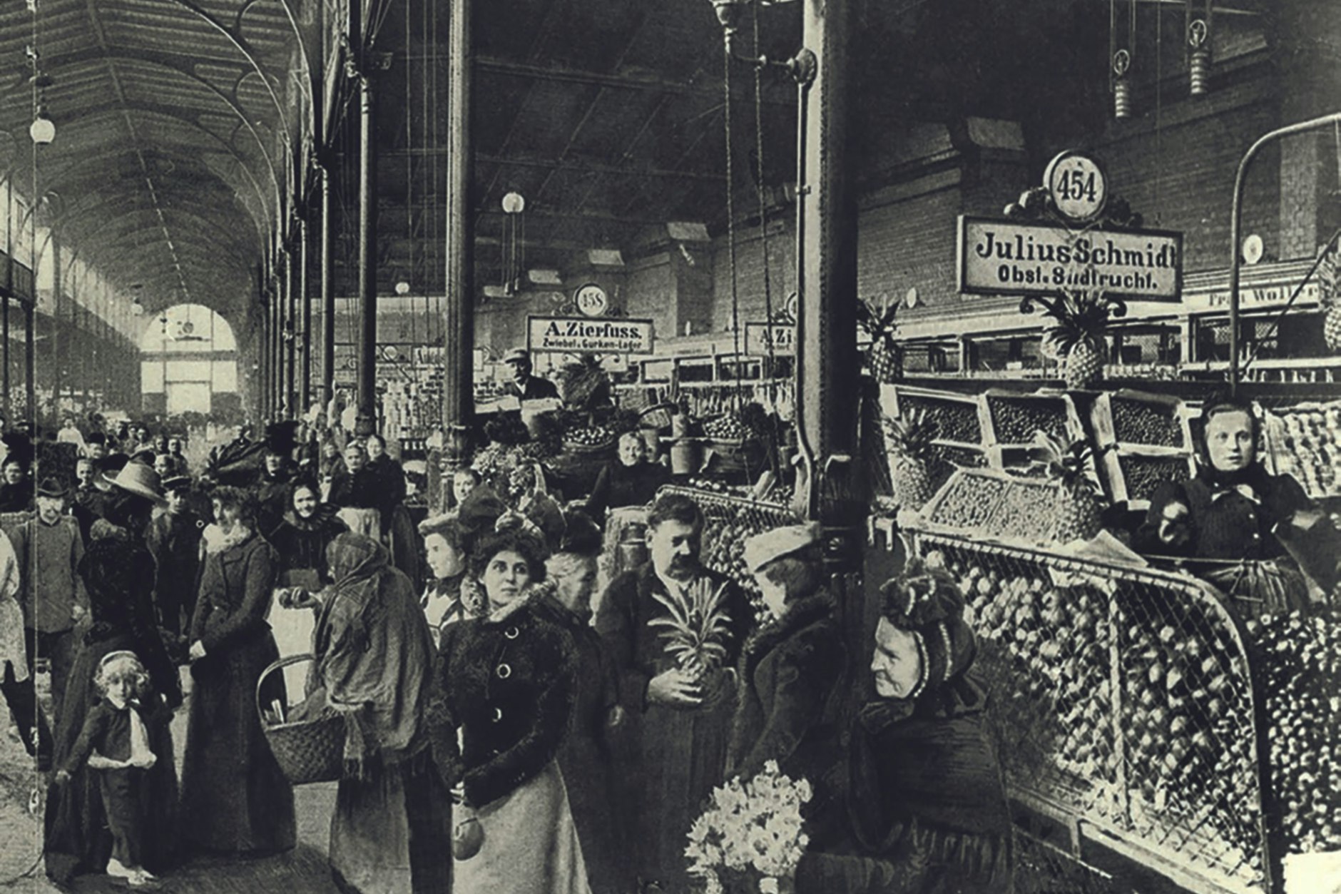 Die Markthalle II in der Friedrichstraße (Lindenhalle) öffnete 1886. Es gab auch Ananas.