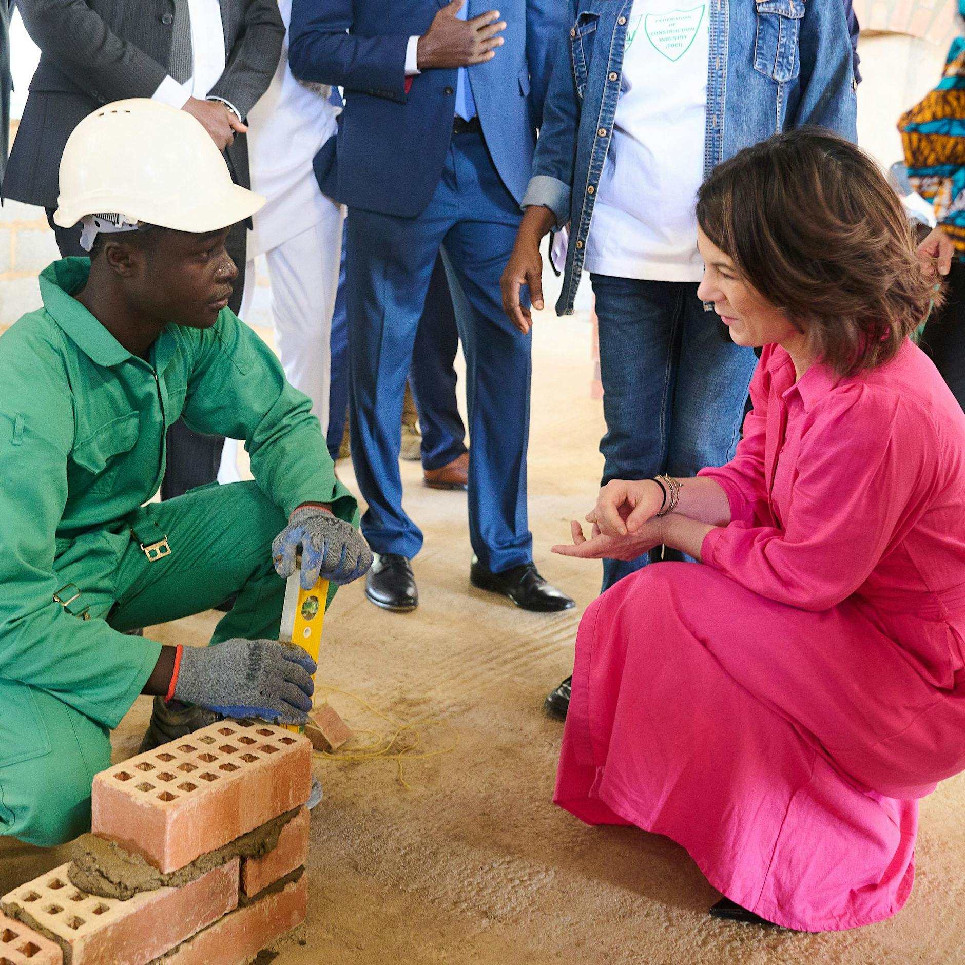 Deutschland hilft Nigeria und gibt Kunstschätze zurück