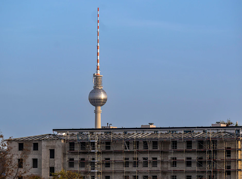 In Berlin entstehen zwar etliche neue Wohnungen, doch viele sind nicht zu bezahlen.