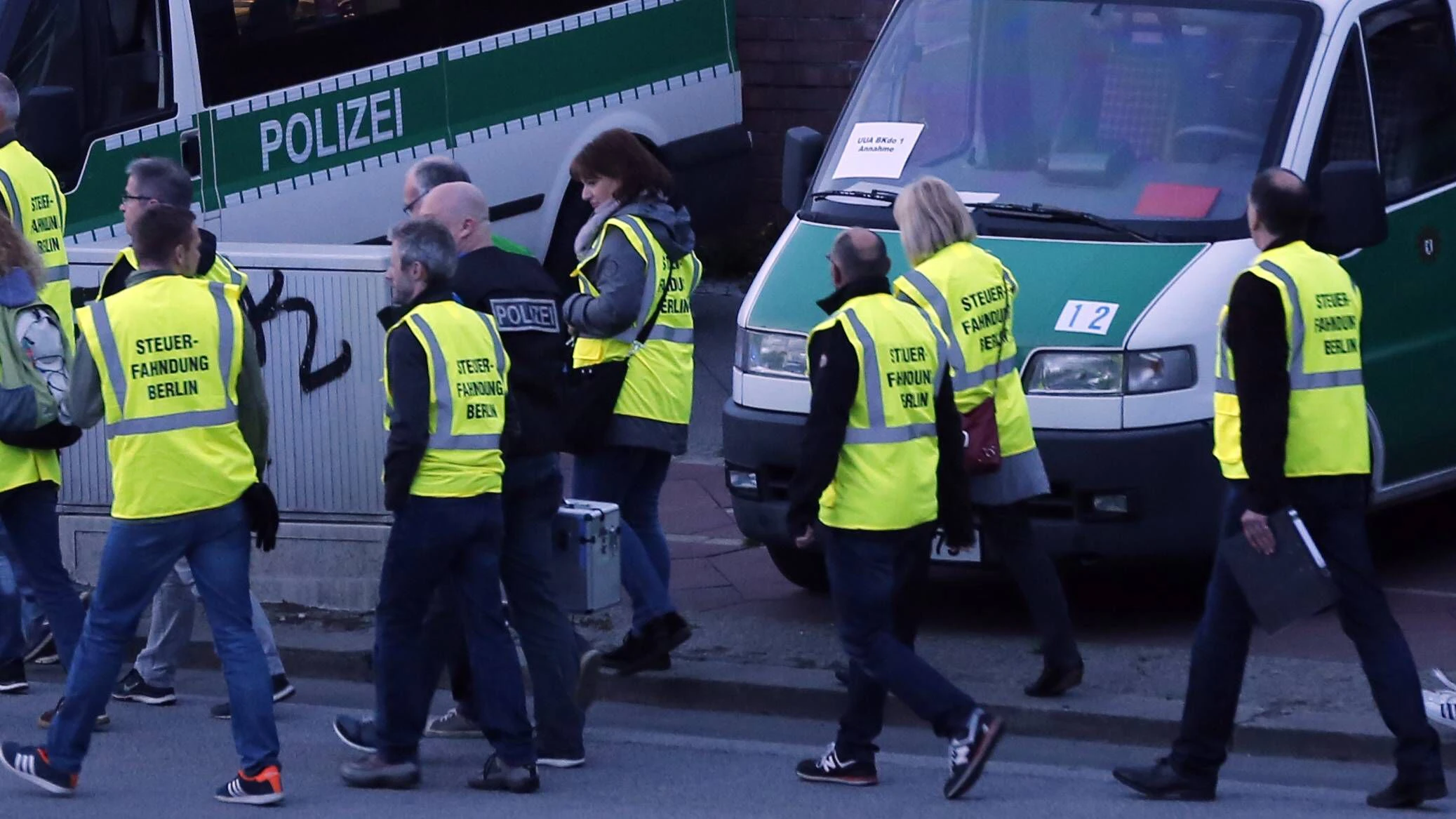 Bei der Razzia&nbsp;im „Artemis“ waren neben 600 Polizisten auch Beamte der Steuerfahndung im Einsatz.
