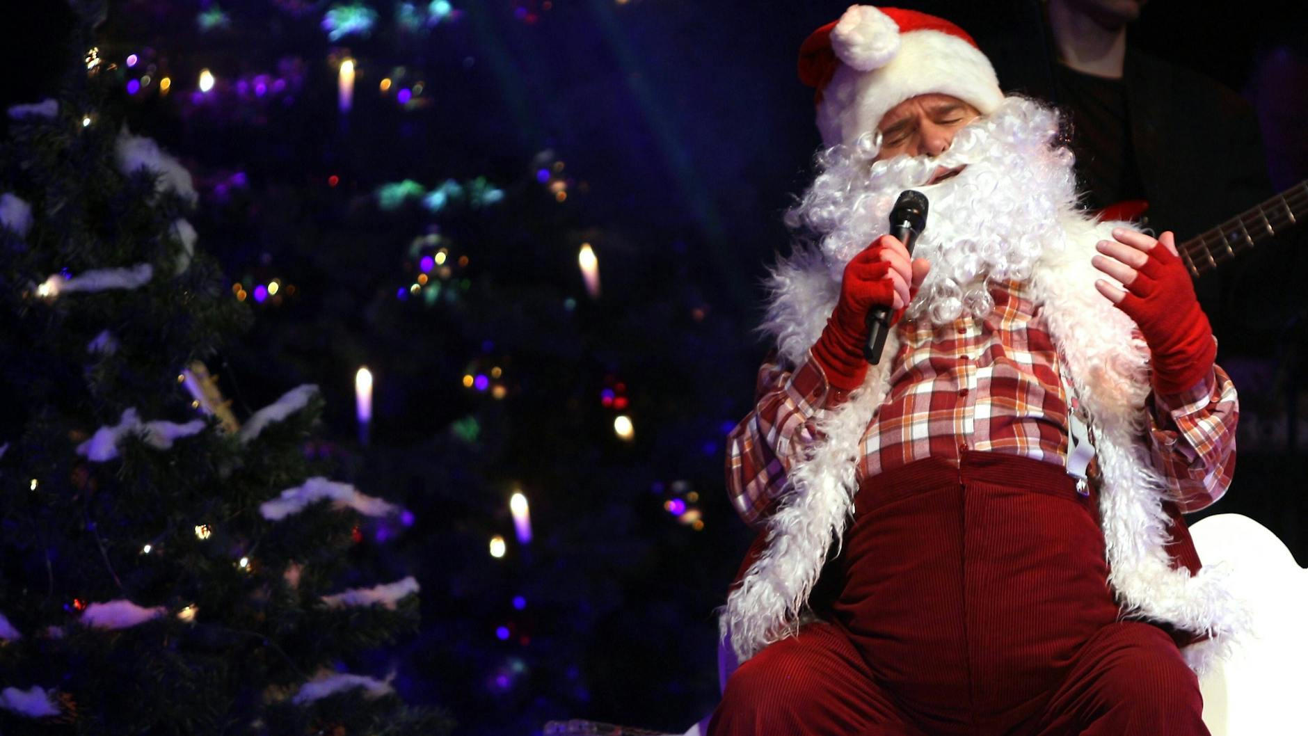  Weihnachtsmann Frank Schöbel – hätten Sie den Sänger erkannt?