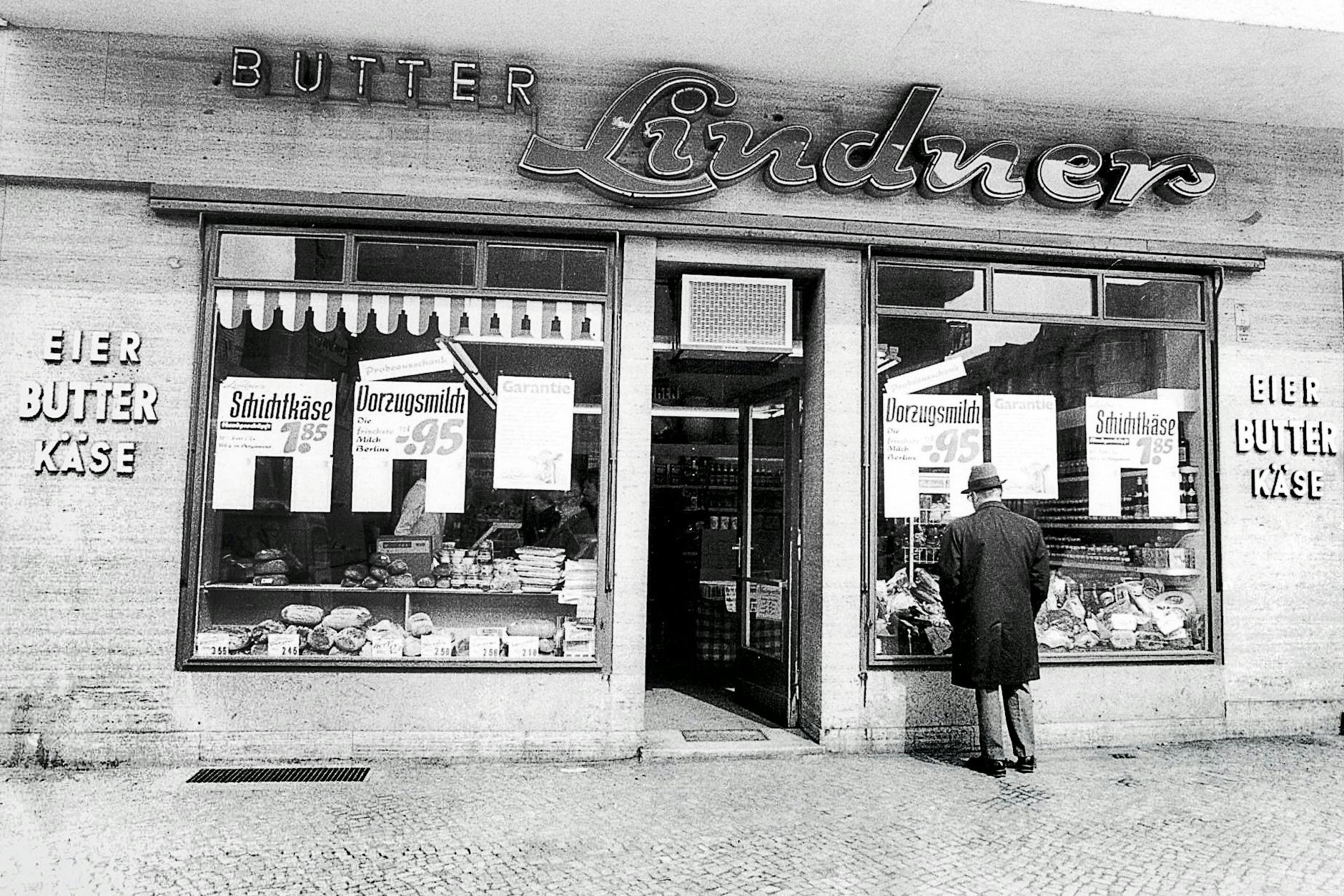 Noch heute eine der beliebtesten Adressen: Das erste Butter-Lindner-Geschäft eröffnete schon 1964 in Spandau.