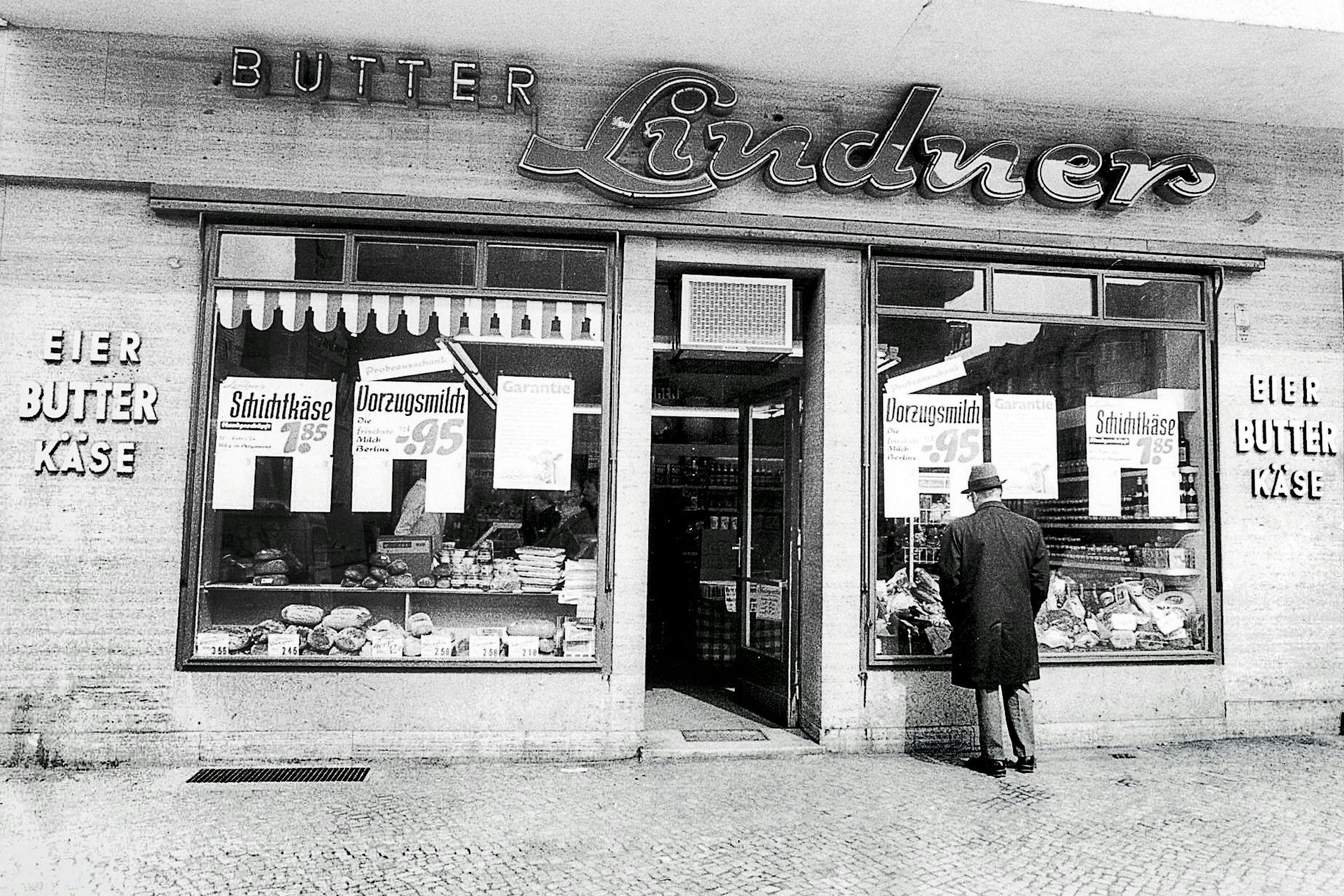 Noch heute eine der beliebtesten Adressen: Das erste Butter-Lindner-Geschäft eröffnete schon 1964 in Spandau.