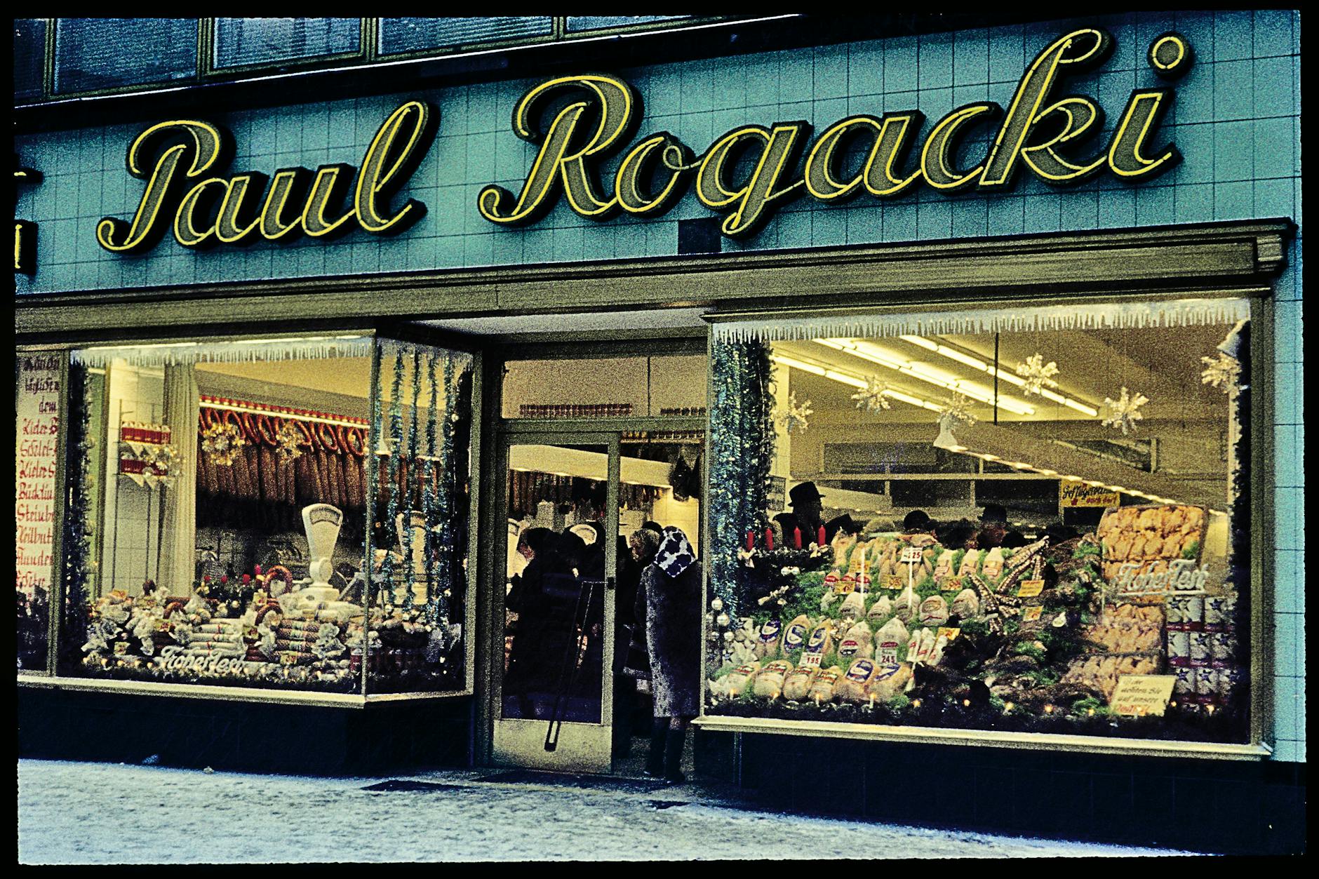 Schon im Jahr 1967 eine echte Berliner Institution: Das Feinkostgeschäft Rogacki in der Wilmersdorfer Straße.