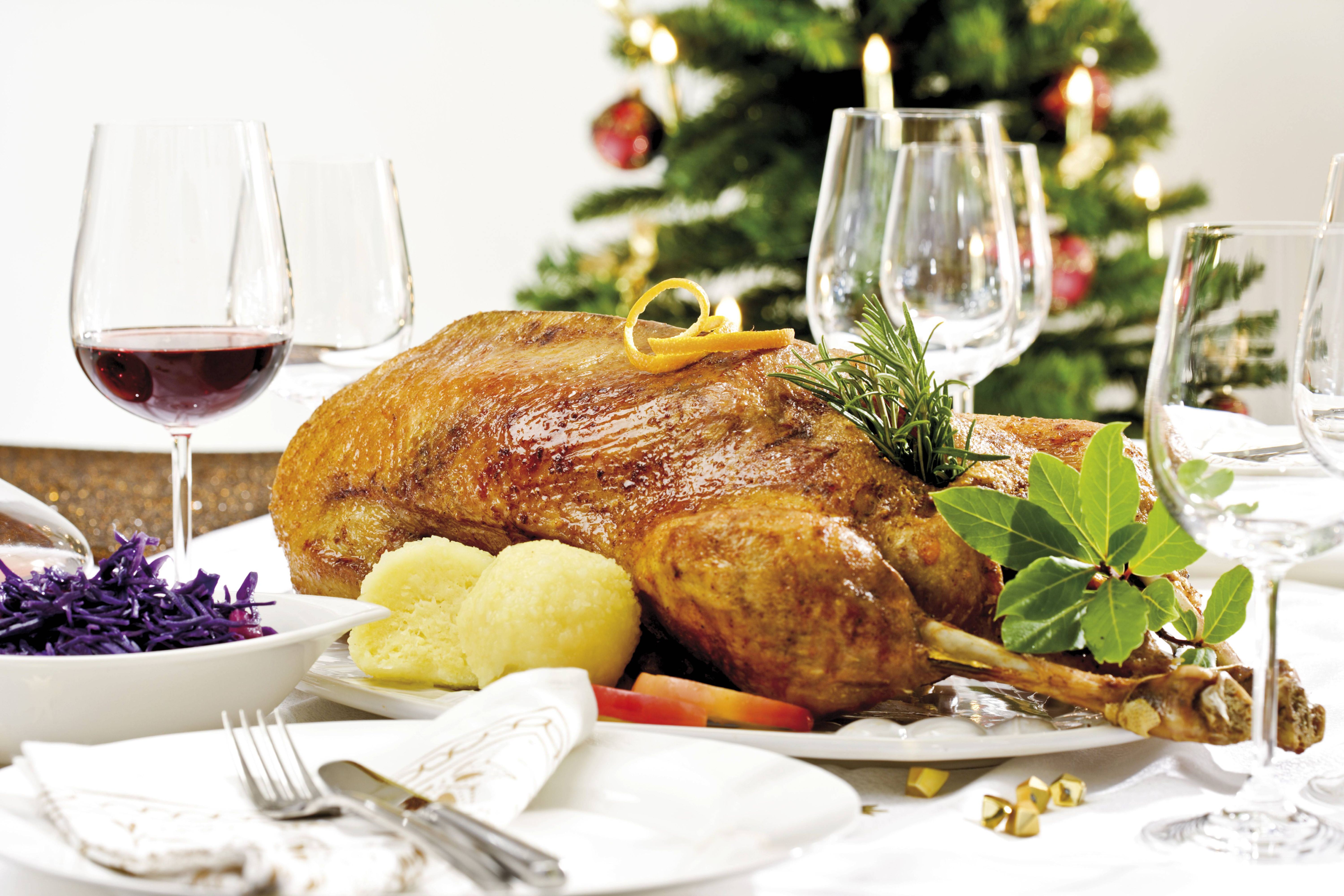 Der perfekte Gänsebraten – so wird es gemacht: Omas Rezept mit Schritt-für-Schritt-Anleitung!