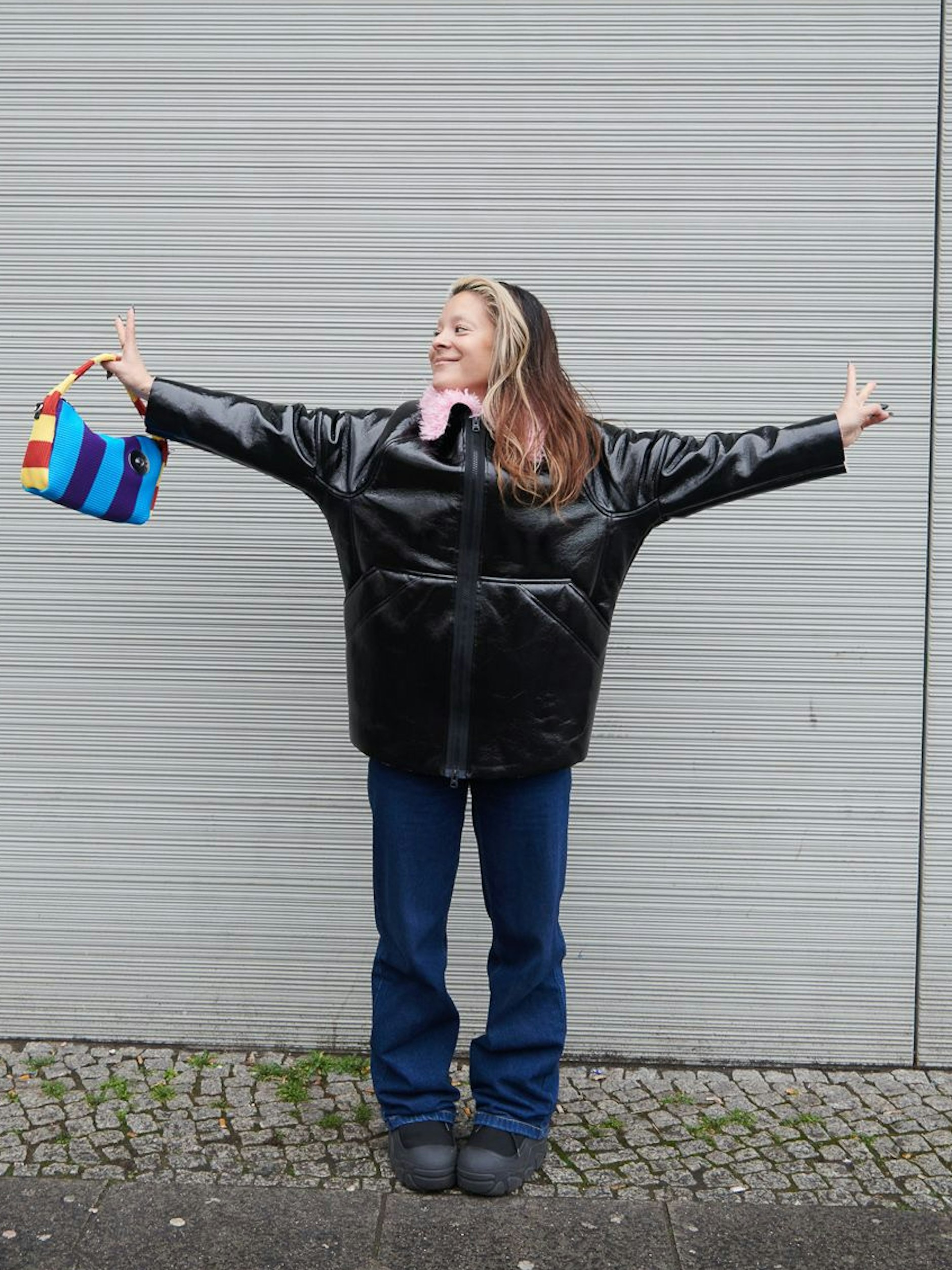 Das ist Mika. Und als was arbeitet Mika?