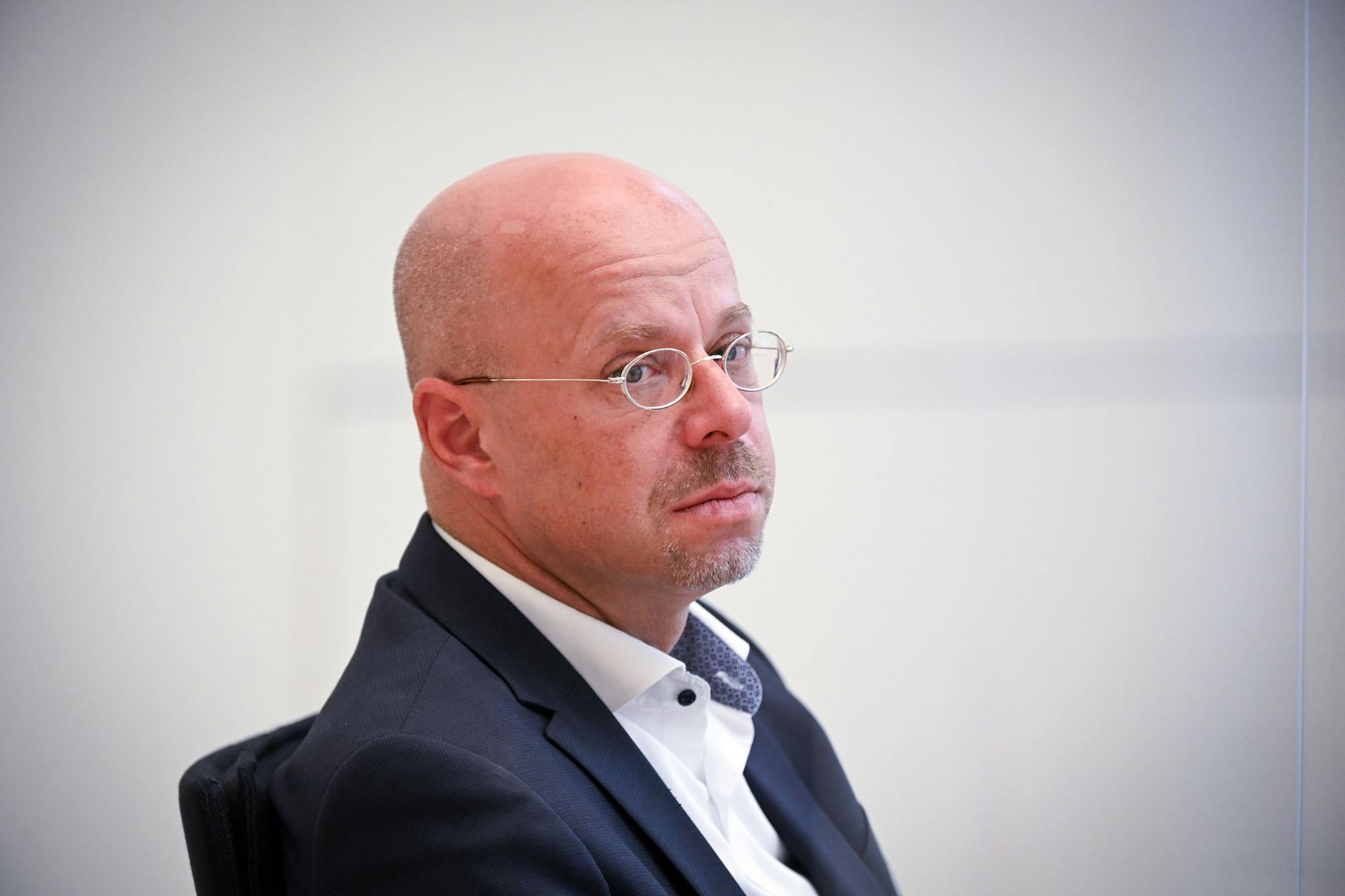 Andreas Kalbitz wurde 2020 aus der AfD ausgeschlossen, bleibt aber Fraktionsmitglied im Landtag.
