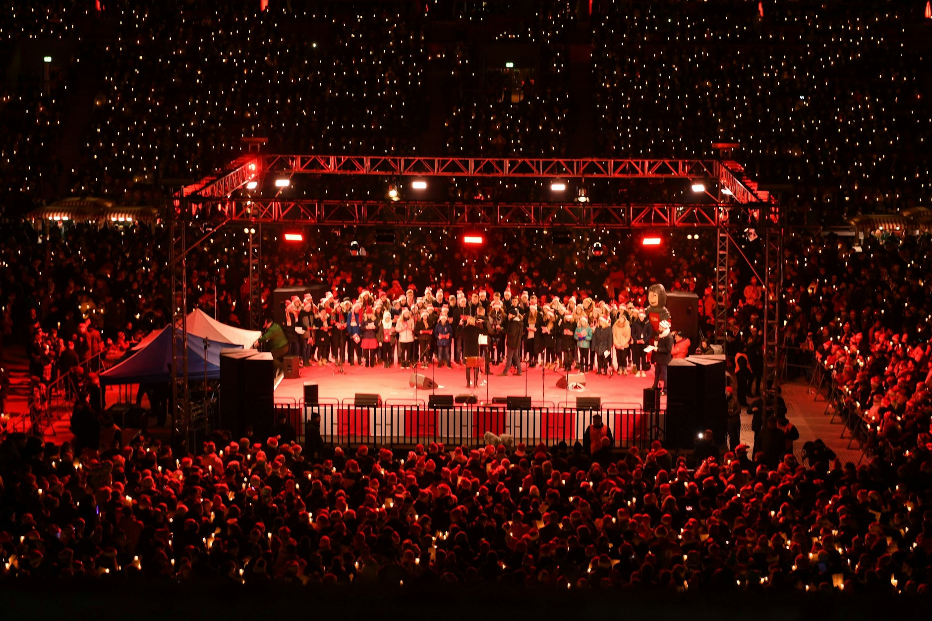 Das Weihnachtssingen des 1. FC Union Berlin hat viel Tradition.