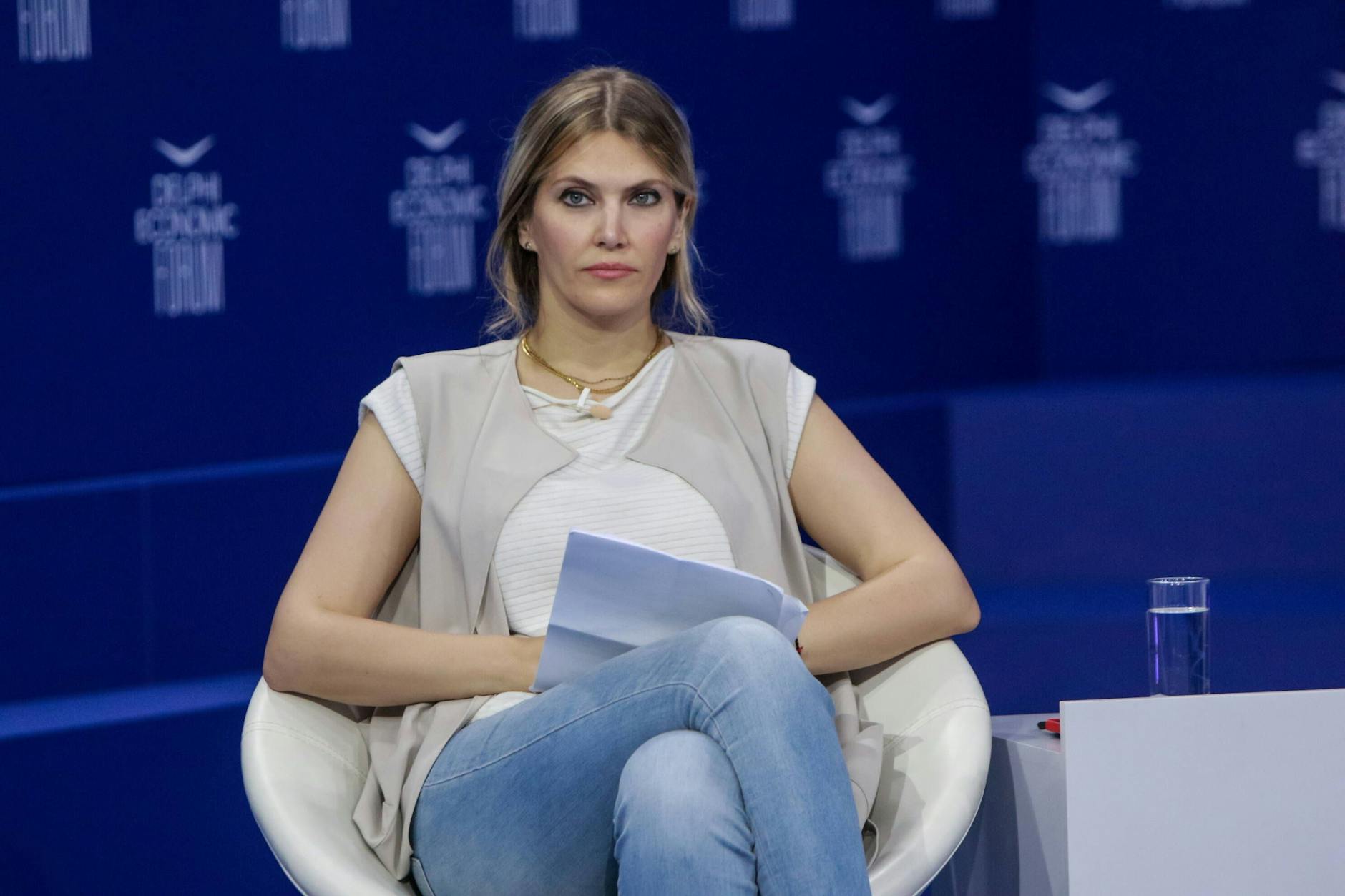 Eben noch auf der Bühne, jetzt in Untersuchungshaft: Eva Kaili. 