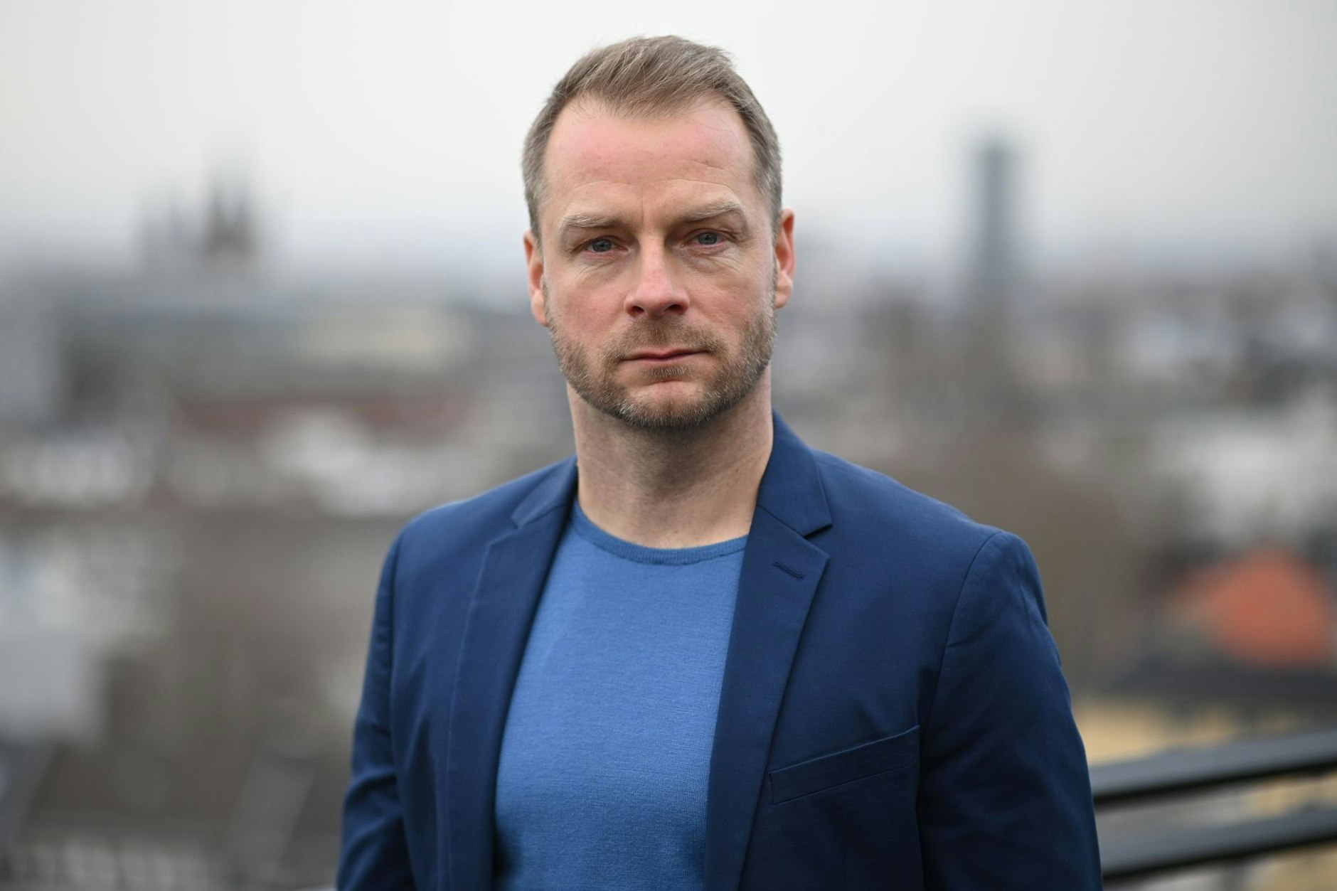 So macht sich Schauspieler Hinnerk Schönemann von Heizkosten unabhängig 