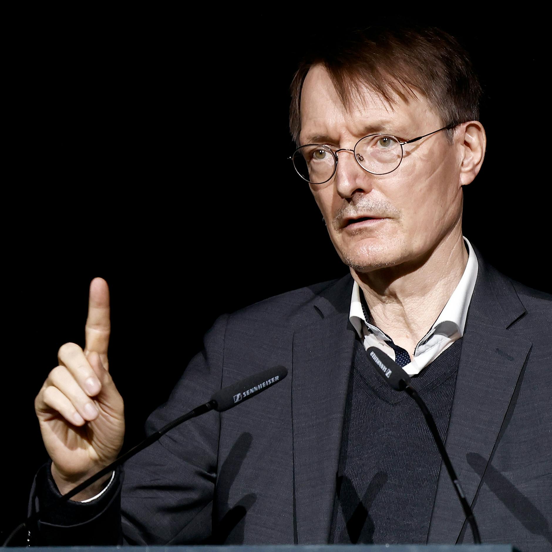 „Bin kein guter Mitbewohner“: Nach Weihnachten ist Karl Lauterbach wieder allein zu Haus