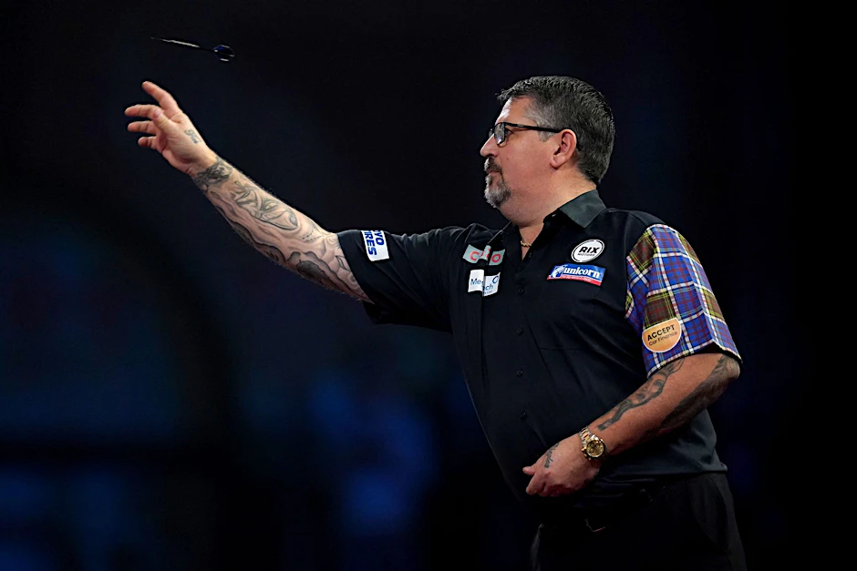 Gary Anderson aus Schottland zieht in die nächste Runde ein.  