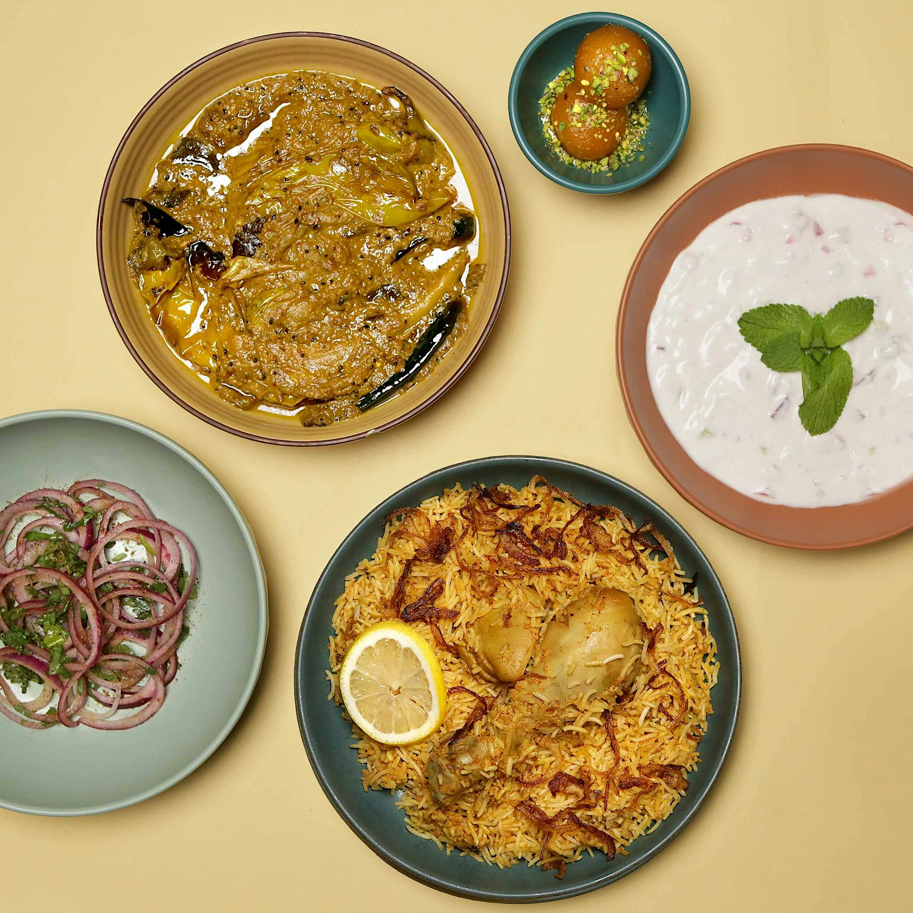 Aus der Ghost Kitchen in Weißensee nach Hause: So gut ist der indische Lieferdienst Tiffin