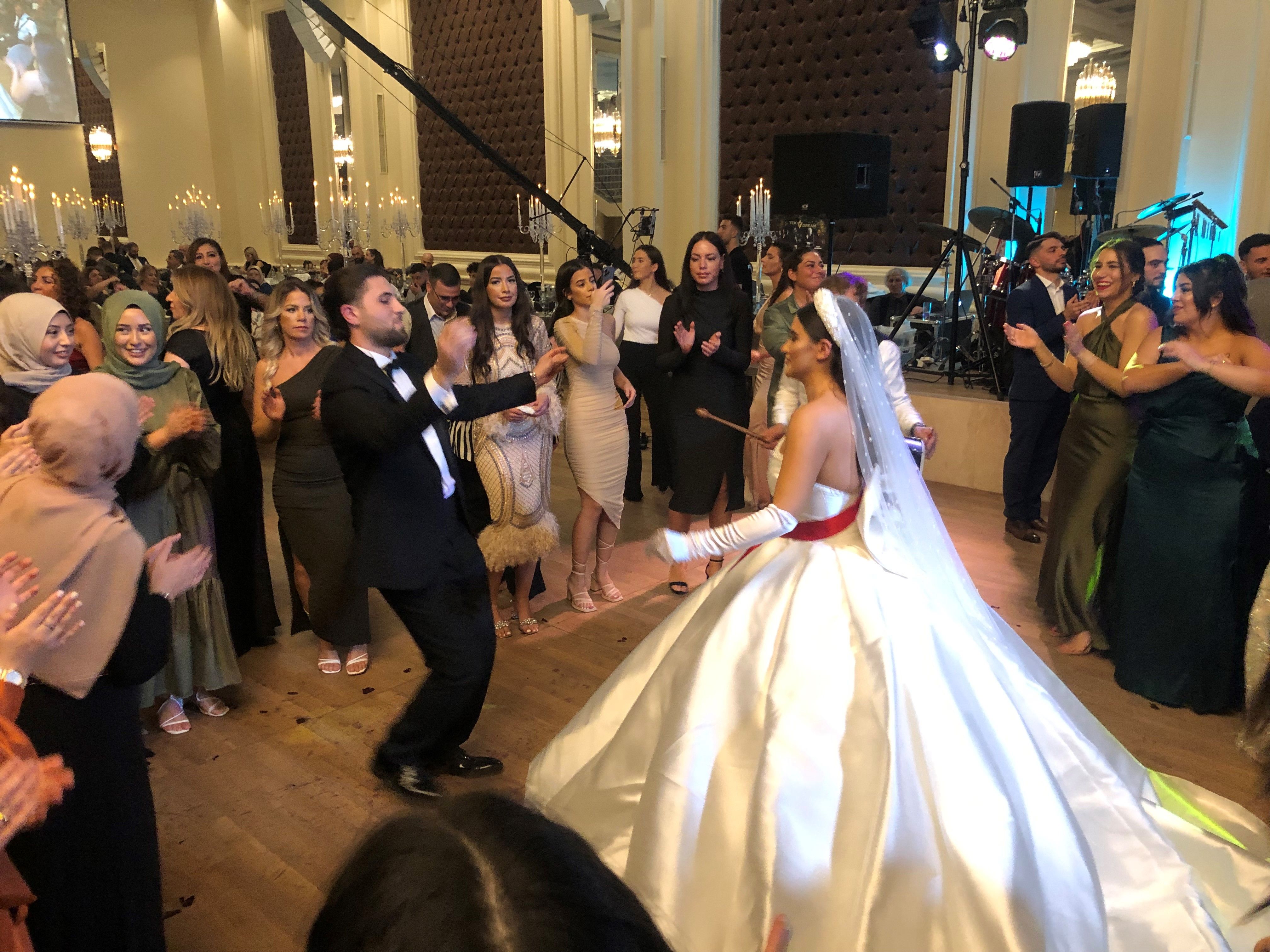 Image - Fest der Liebe auf Türkisch: Aymila und Hasan aus Berlin feiern Traumhochzeit – an Heiligabend