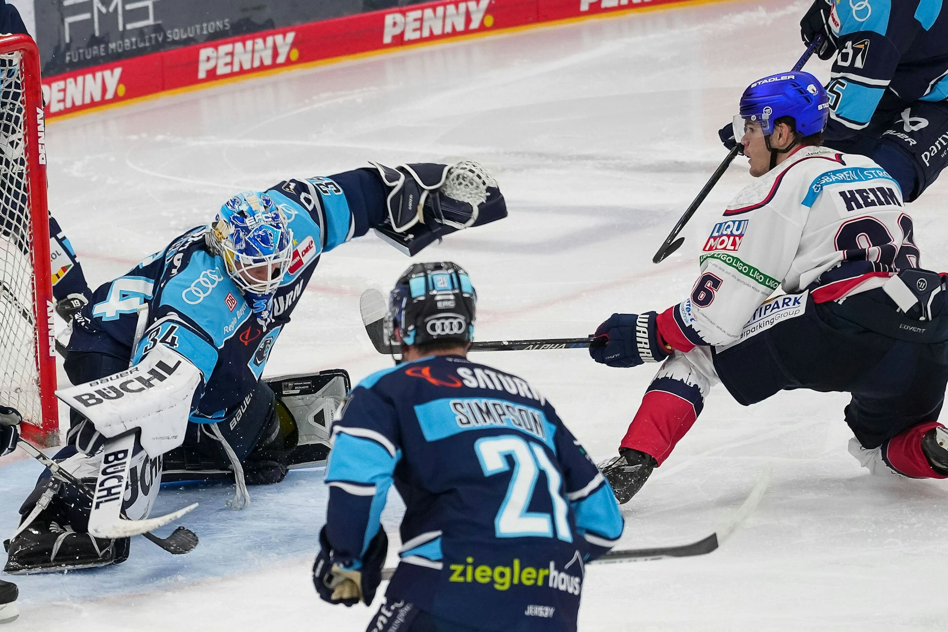 Ingolstadt und Maximilian Heim - das scheint zu passen. Wie schon im ersten Spiel bei den Oberbayern trifft das Eisbären-Talent auch beim zweiten.&nbsp; &nbsp;