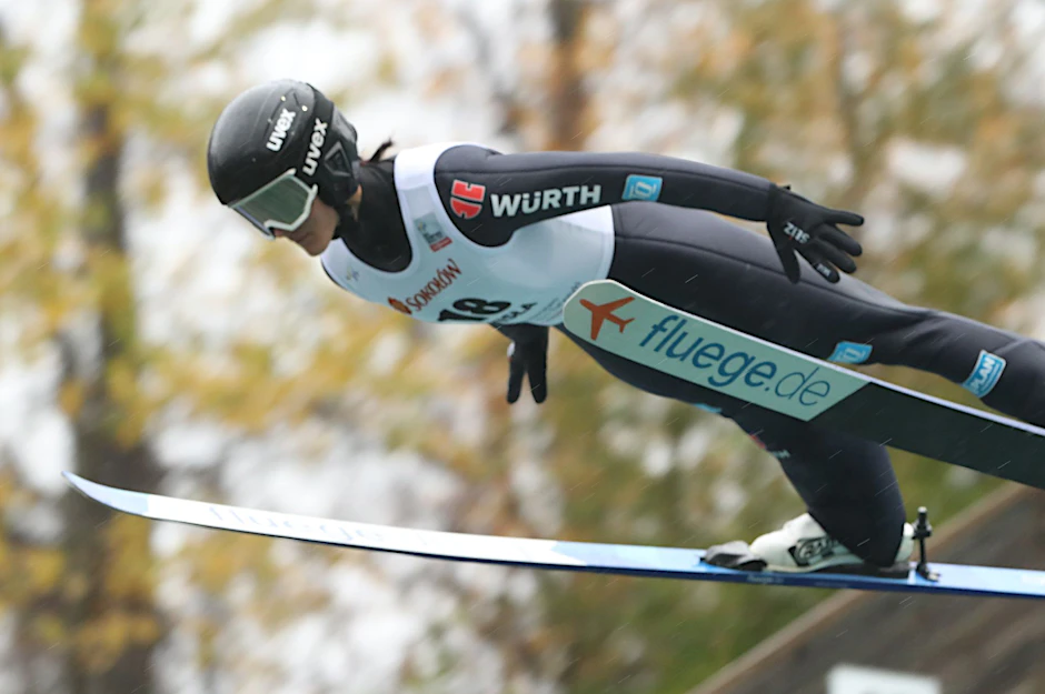 ARCHIV - Skispringerin Luisa Görlich ist über die Tournee-Verschiebung sauer.  