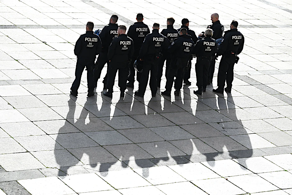 Berliner Polizisten haben es nicht leicht.