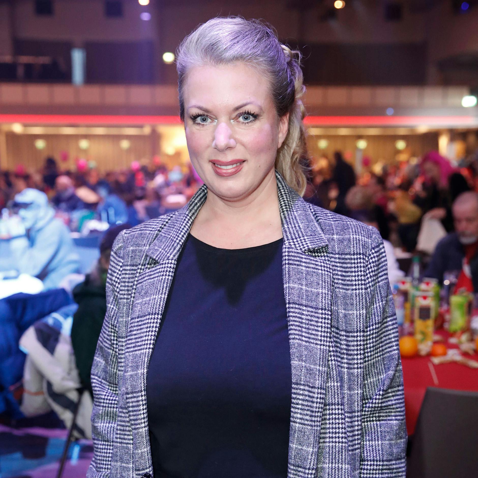 Berliner Sender 94,3 rs2 suspendiert Star-Moderatorin Gerlinde Jänicke: Was steckt dahinter?