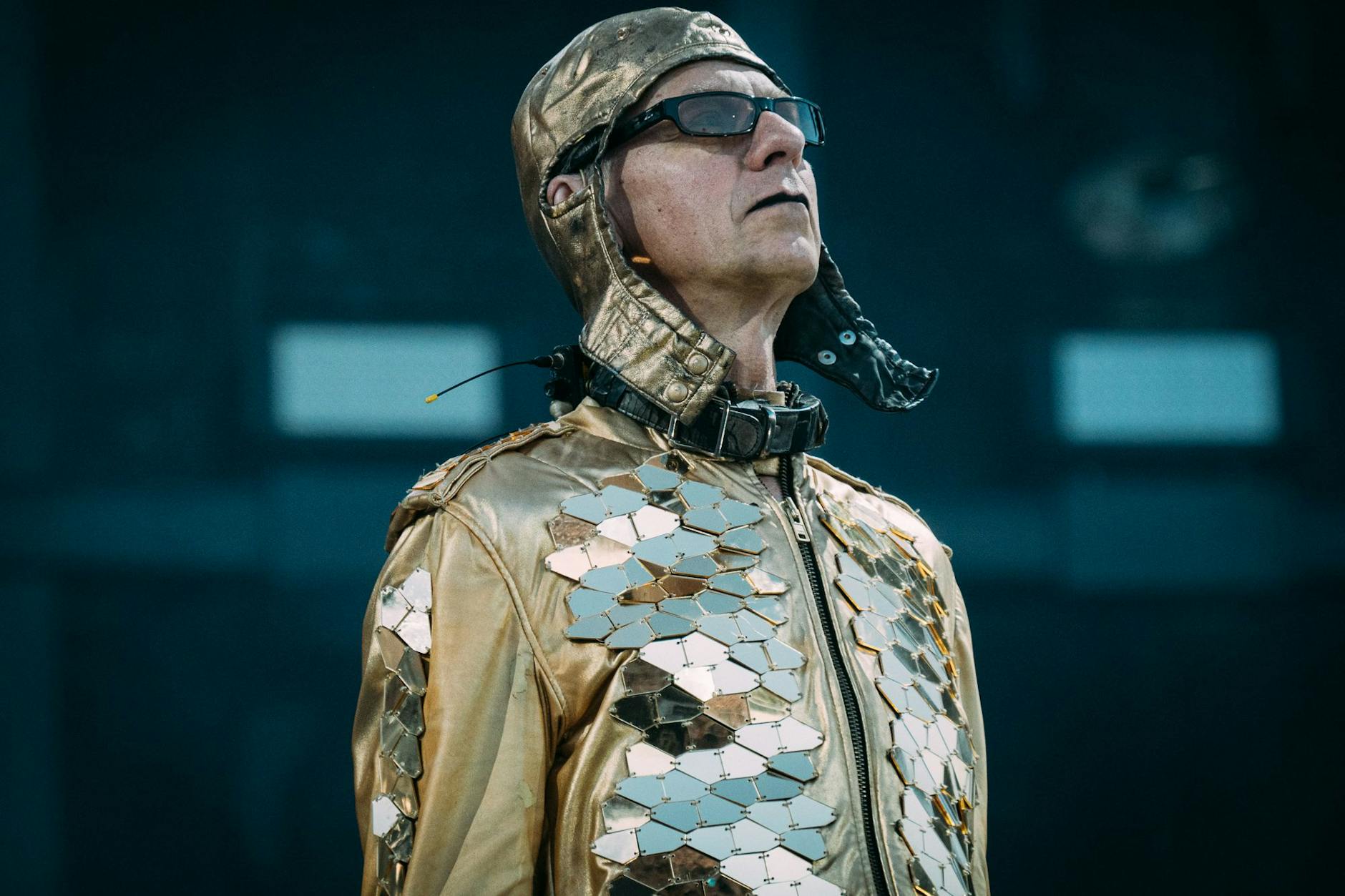 Rammstein-Keyboarder Christian Flake Lorenz beim Konzert von Rammstein in Stuttgart.