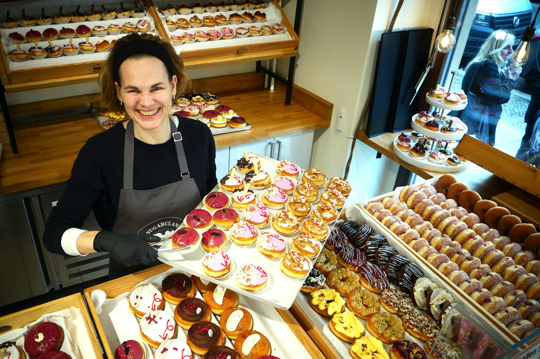 Pflaume, Erdbeere, Zitrone, Schoko oder Toffee-Karamell? Bei Britta Sarnes und ihrem Sugarclan in Friedrichshain ist die Auswahl groß.