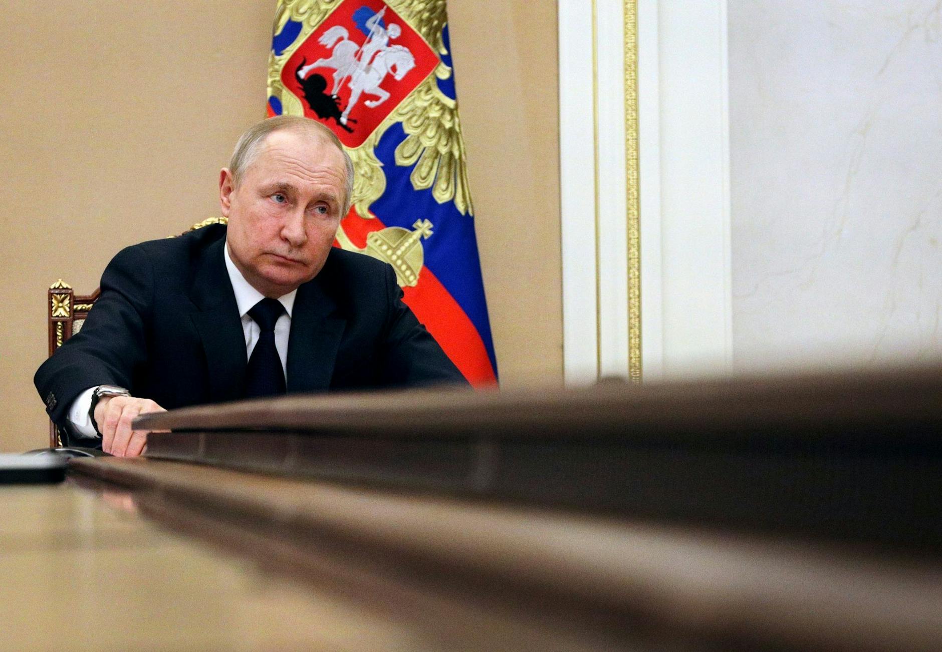 ARCHIV - Kremlchef Wladimir Putin in Moskau. Kremlin/AP/dpa