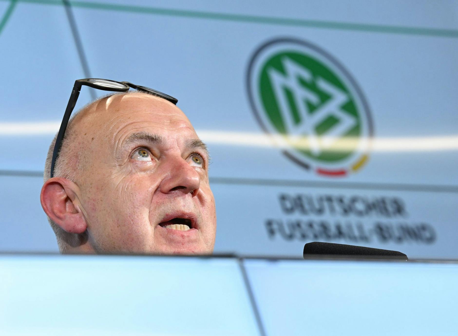 Verteidigt sich gegen Kritik an der Zusammenstellung des neuen Expertengremiums: Bernd Neuendorf.
