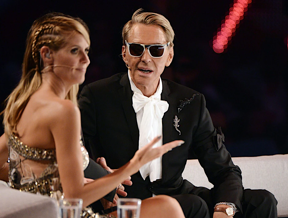 ARCHIV - Wolfgang Joop sitzt neben Heidi Klum beim Finale der Fernsehshow «Germany