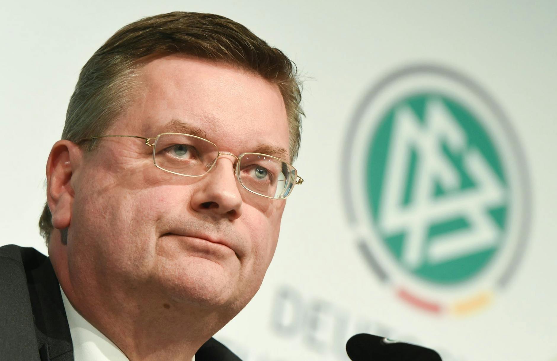 ARCHIV - Reinhard Grindel saß als DFB-Präsident von 2017 bis 2019 im FIFA-Council.