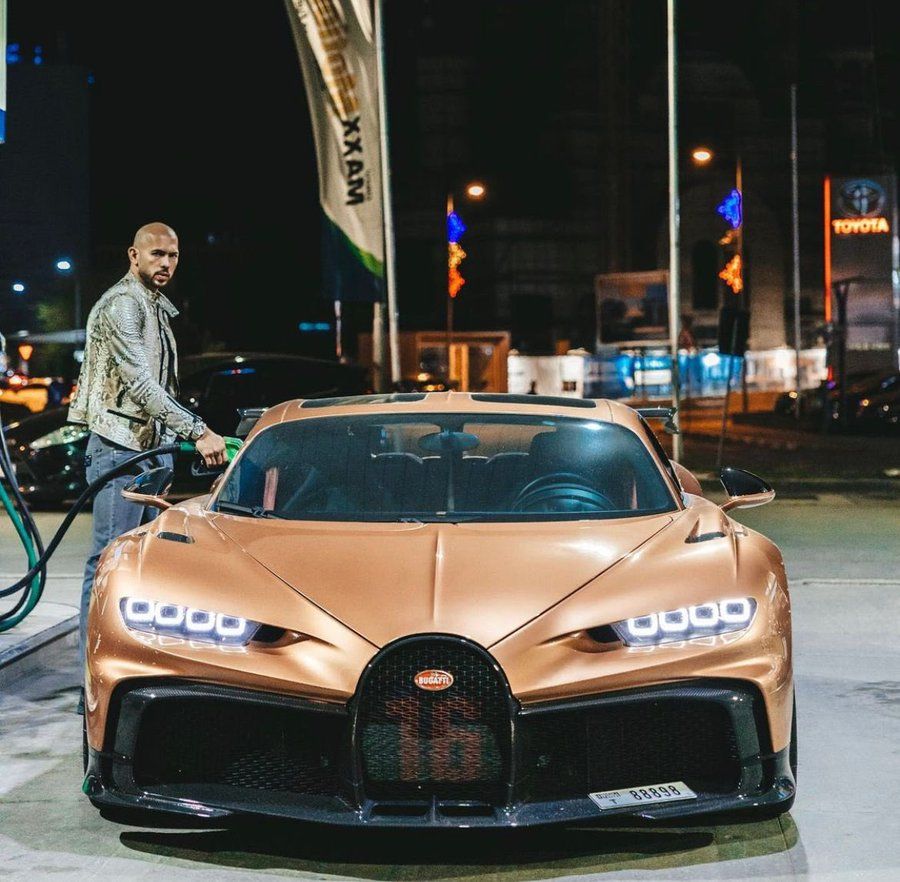 Image - Lambo, Ferrari und Rolls Royce weg! Nach Razzia bleibt Prolo-Influencer Andrew Tate in Haft