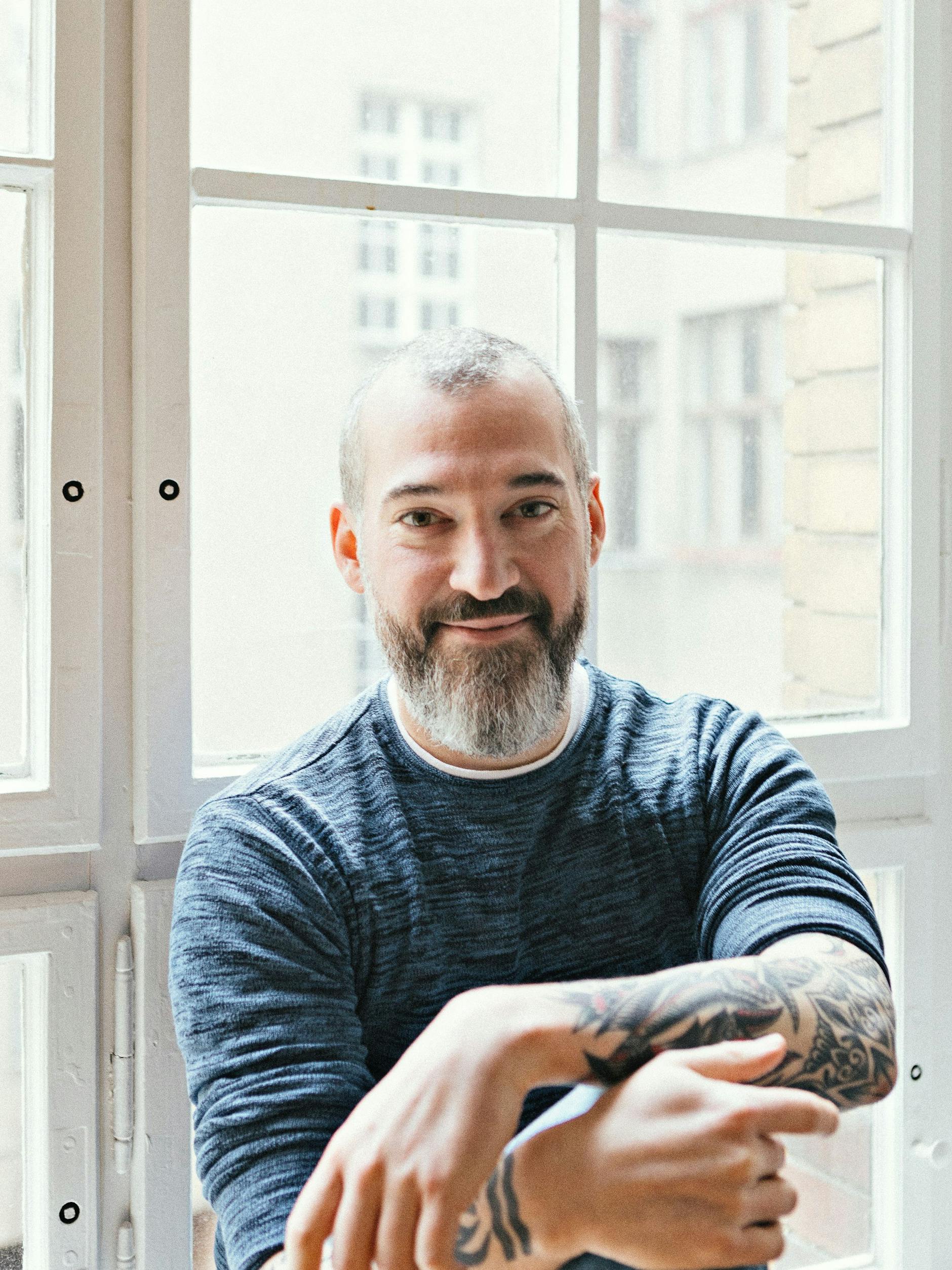 Markus Wörner ist Head of Marketing beim Berliner Start-up Einhorn. Er sagt: „Die Vier-Tage-Woche nimmt einfach den Druck.“