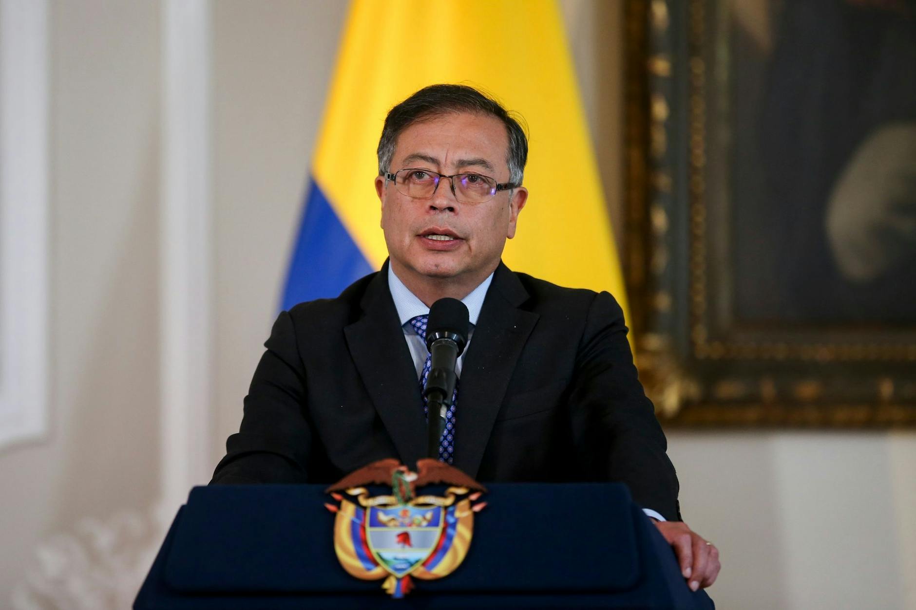 ARCHIV - Kolumbiens Präsident Gustavo Petro will für sein Land den «totalen Frieden». AP/dpa