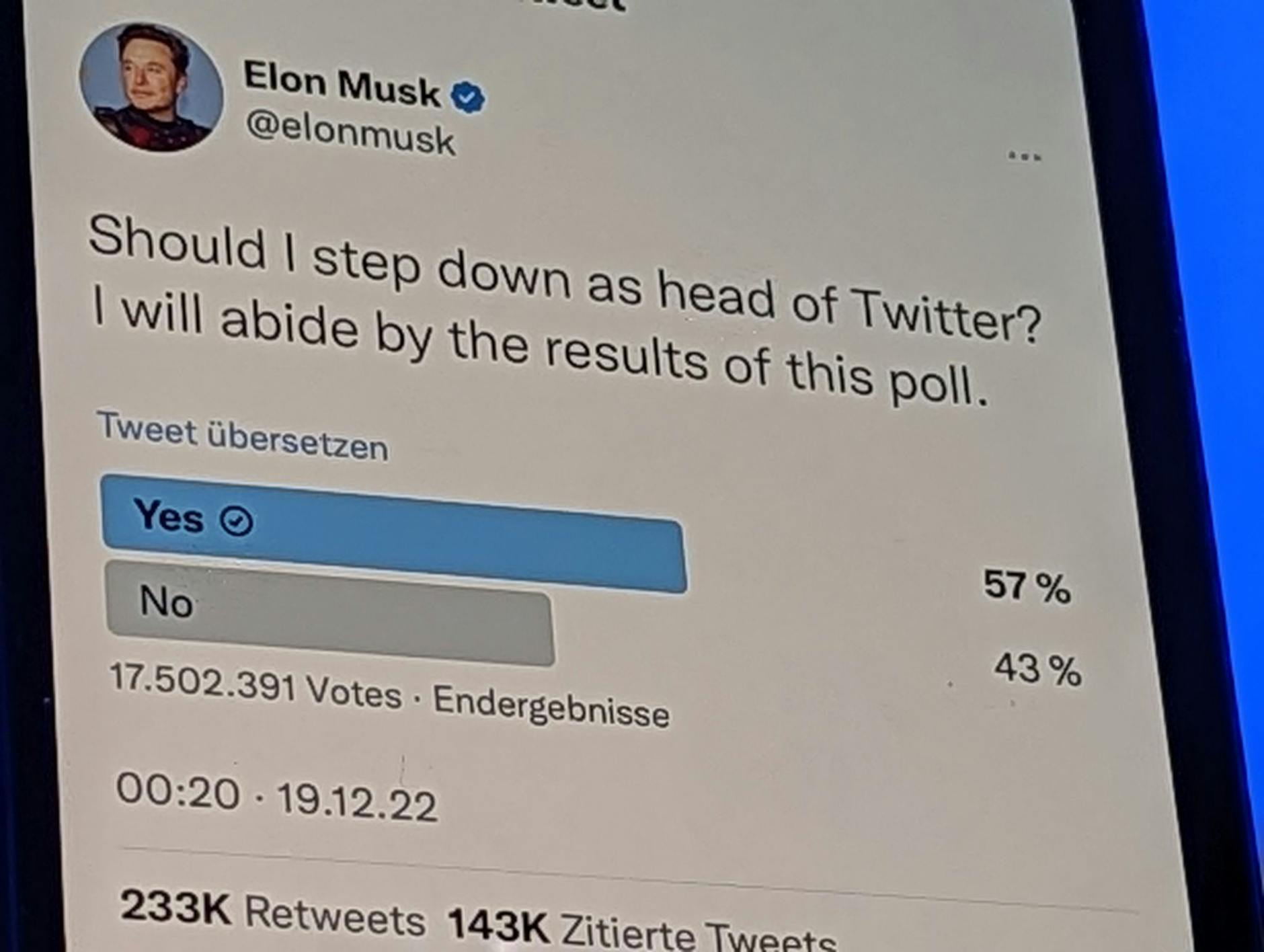 17,5 Millionen Twitter-Nutzer haben heute in einer Umfrage mehrheitlich für einen Rücktritt von Elon Musk als «Head of Twitter» gestimmt.