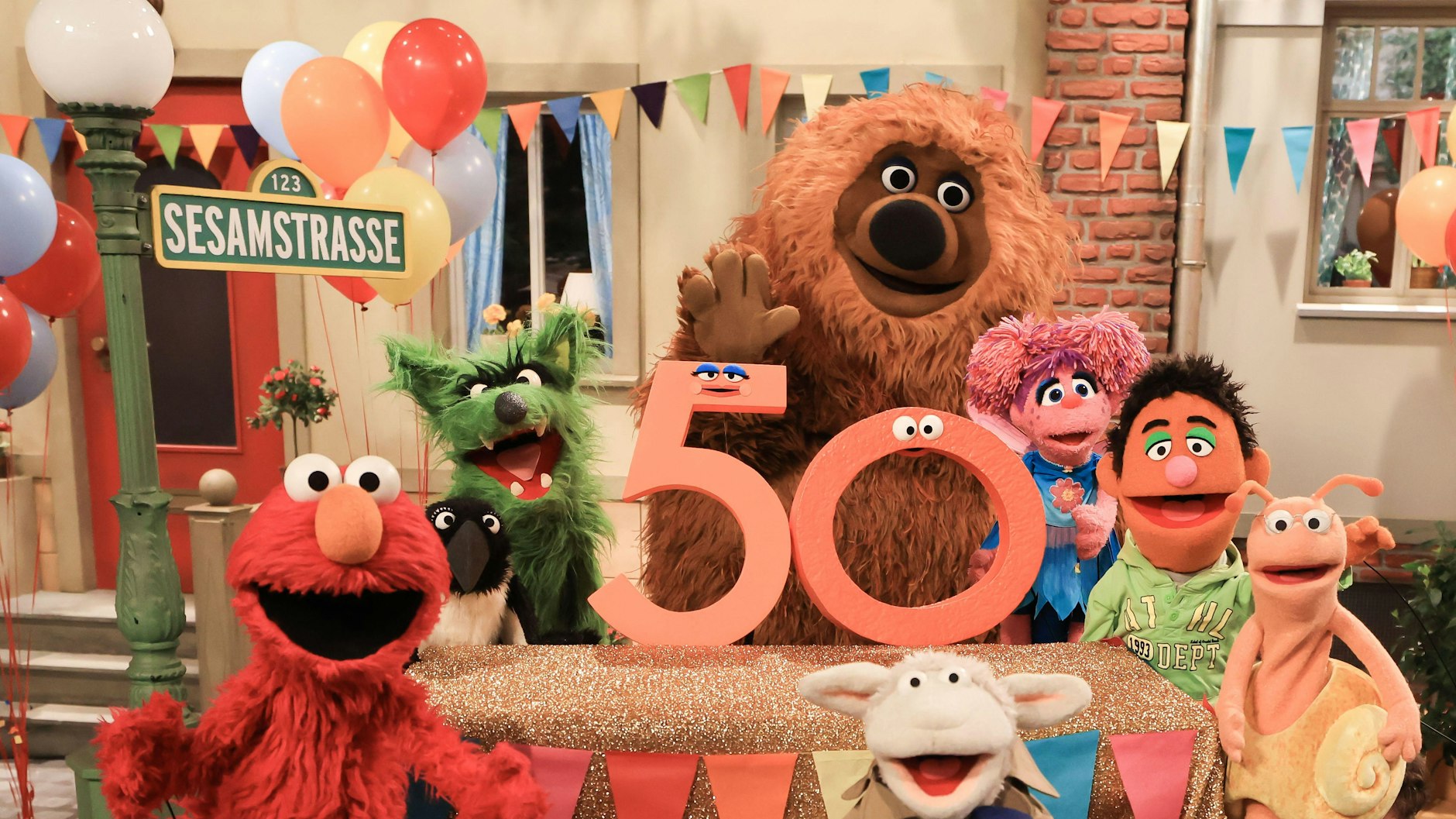 Am 8. Januar 2023 feiert die deutsche „Sesamstraße“ ihr 50-jähriges Jubiläum.