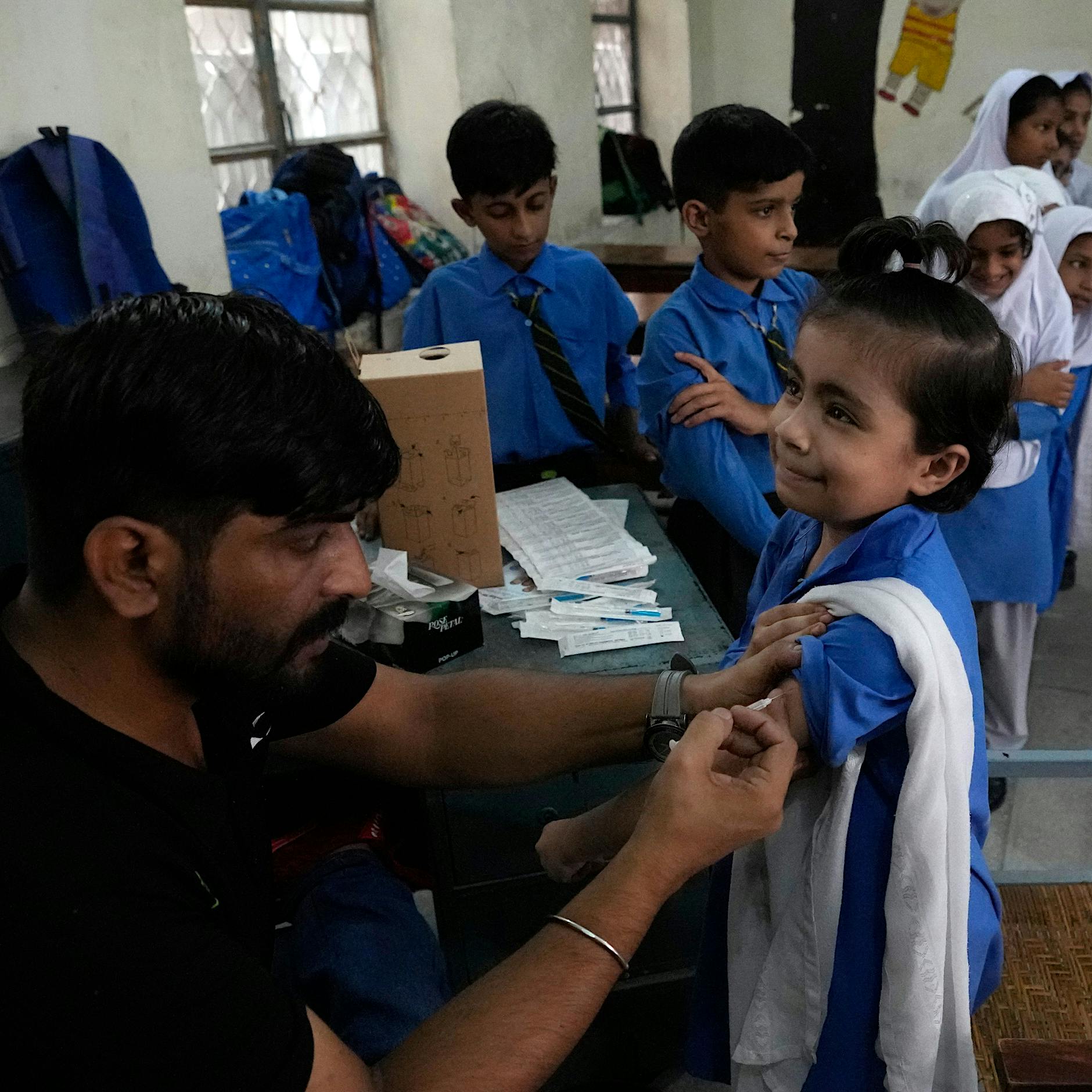 Pakistan besorgt wegen neuer Corona-Variante XBB.1.5