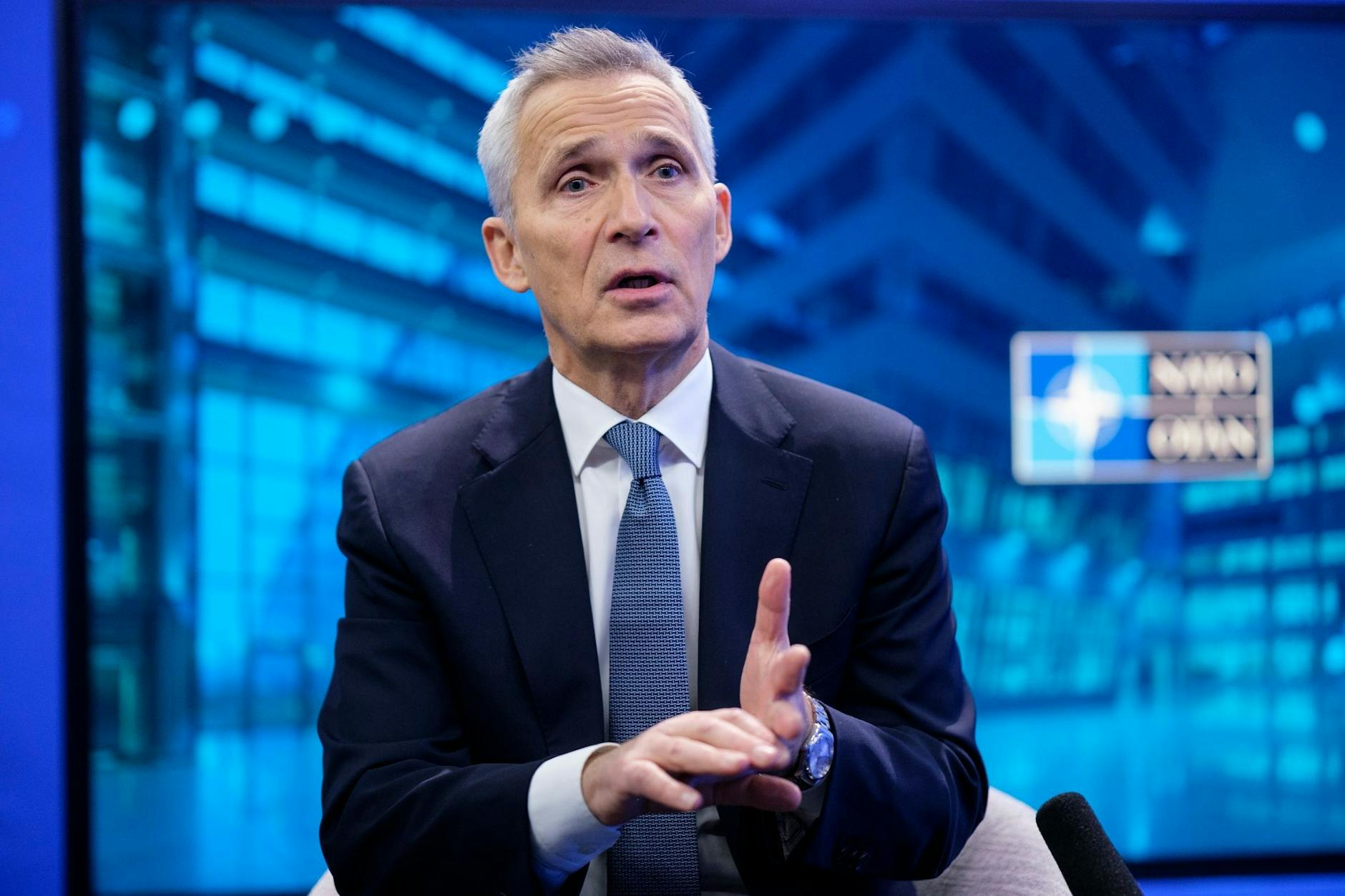 Nato-Generalsekretär Jens Stoltenberg hält eine weitere Erhöhung der Verteidigungsausgaben für unabdingbar.