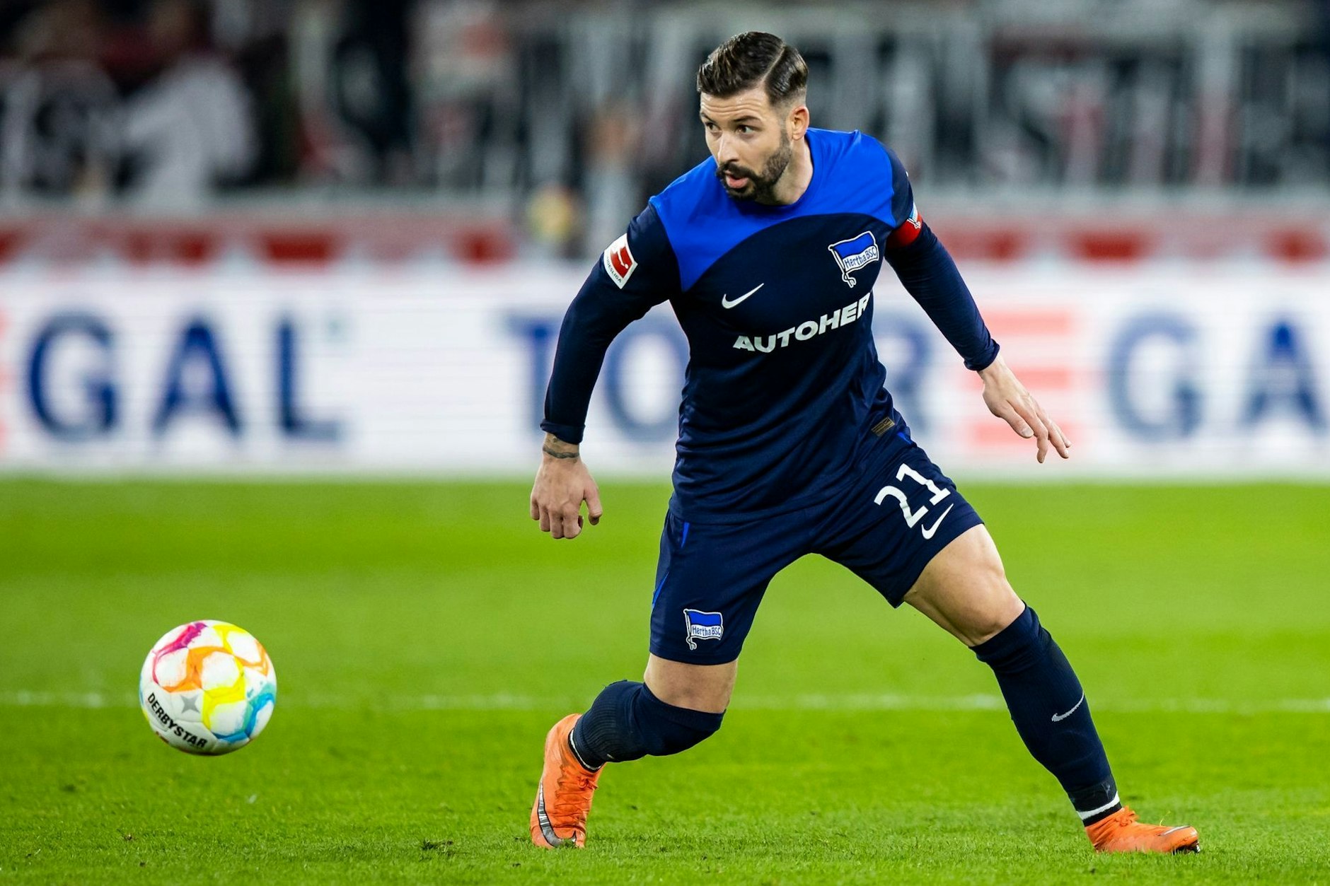 Hertha BSC Berlins Marvin Plattenhardt in Aktion