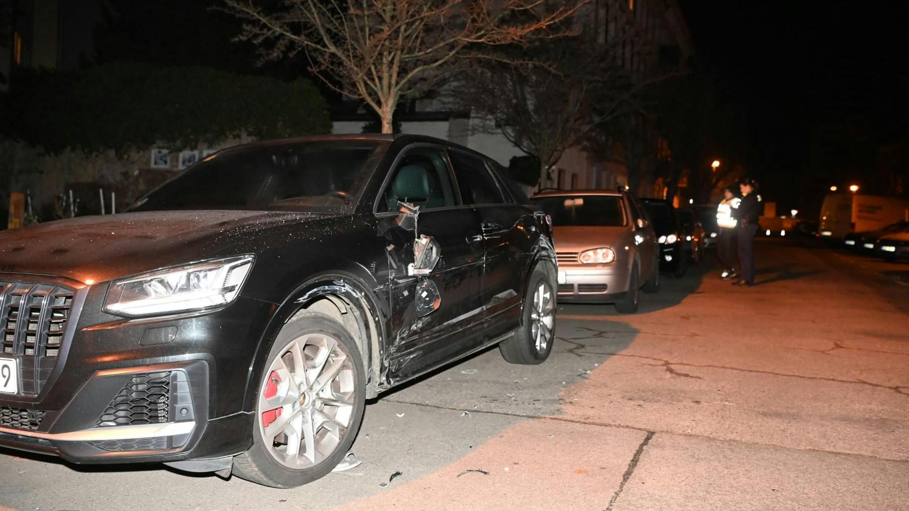 Insgesamt elf Fahrzeuge wurden bei der Rumms-Fahrt der Transporter-Diebe teils schwer beschädigt.