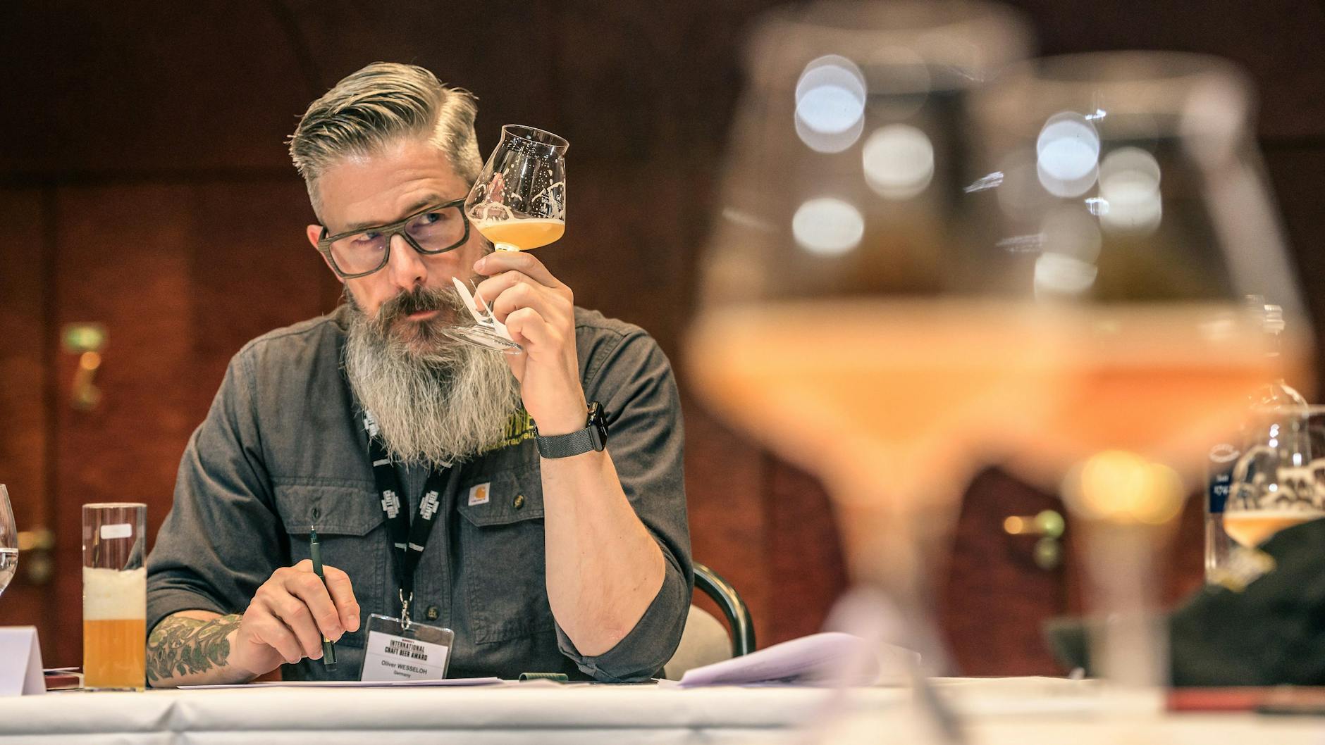 Oliver Wesseloh ist Inhaber einer Brauerei in Hamburg und war 2013 Weltmeister der Biersommeliers.