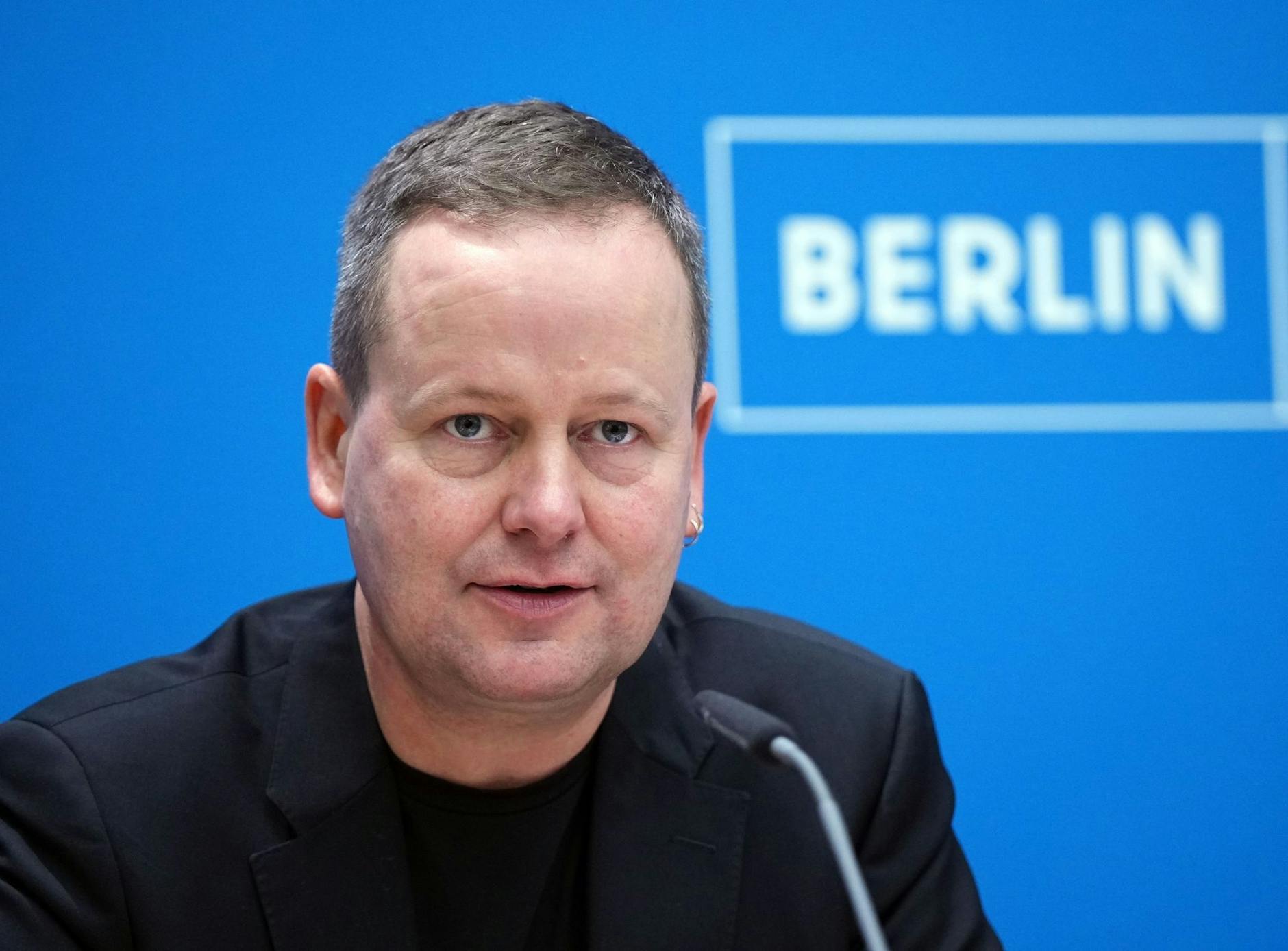 ARCHIV - Klaus Lederer (Die Linke) spricht.