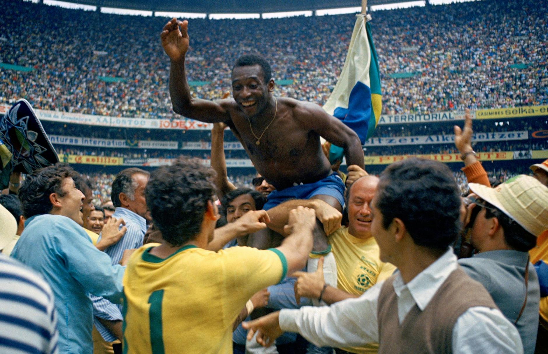ARCHIV - Die brasilianische Fußball-Legende Pelé ist im Alter von 82 Jahren gestorben.