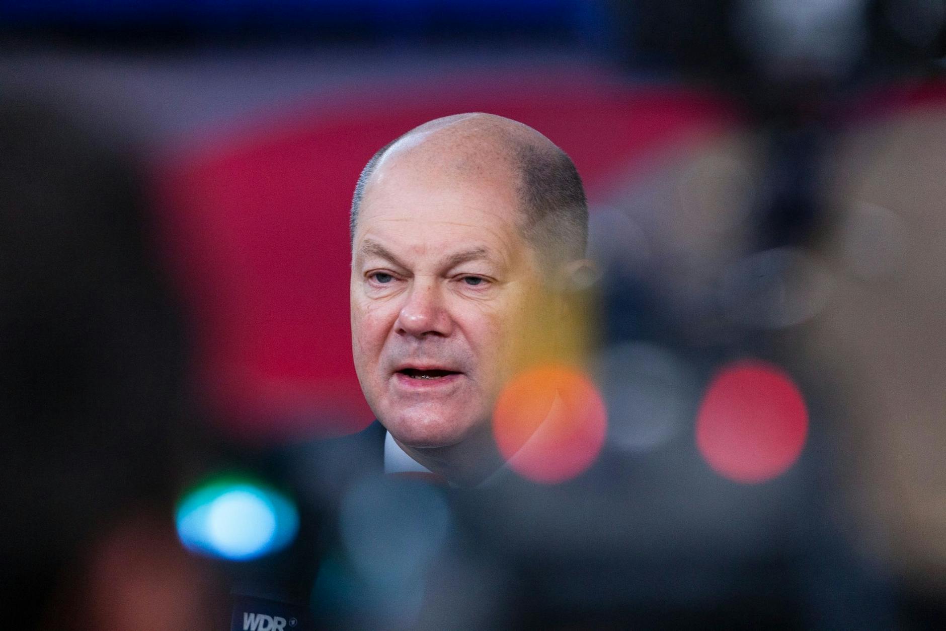 Bundeskanzler Olaf Scholz (SPD) gerät bei der Frage nach der Lieferung von Kampfpanzern an die Ukraine immer mehr unter Druck.