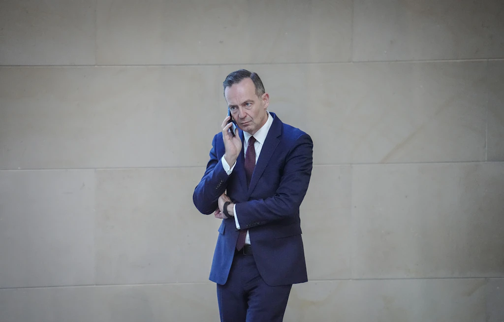 Kritik an Tweet: Digital-Minister Wissing irritiert mit Musk-Selfie