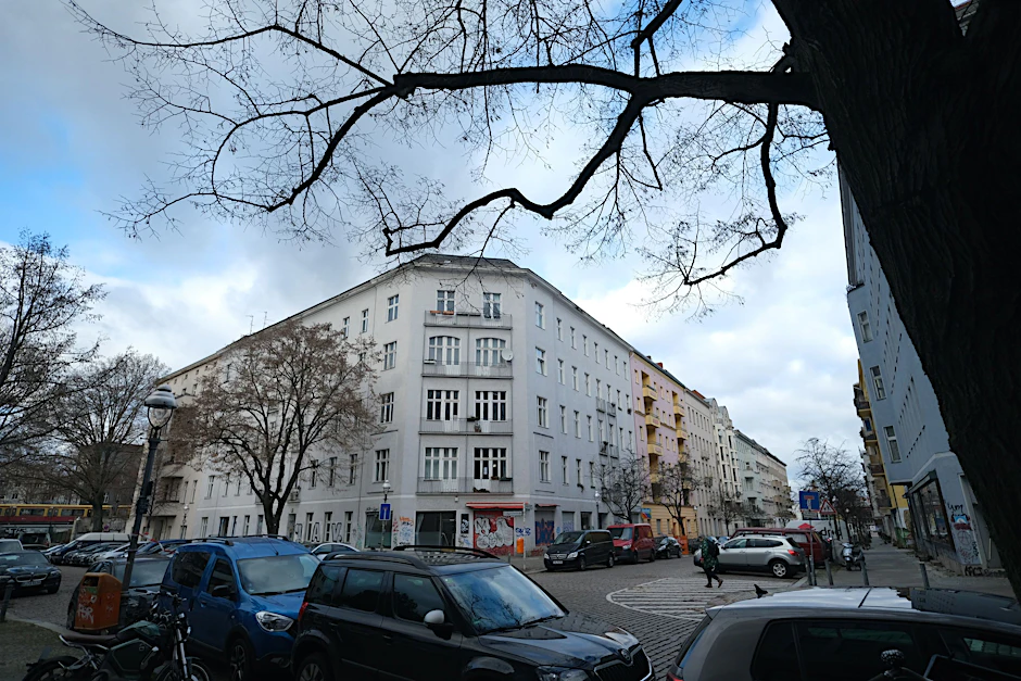 Wohnhäuser an der Ecke Großgörschen-/Katzlerstraße in Schöneberg.