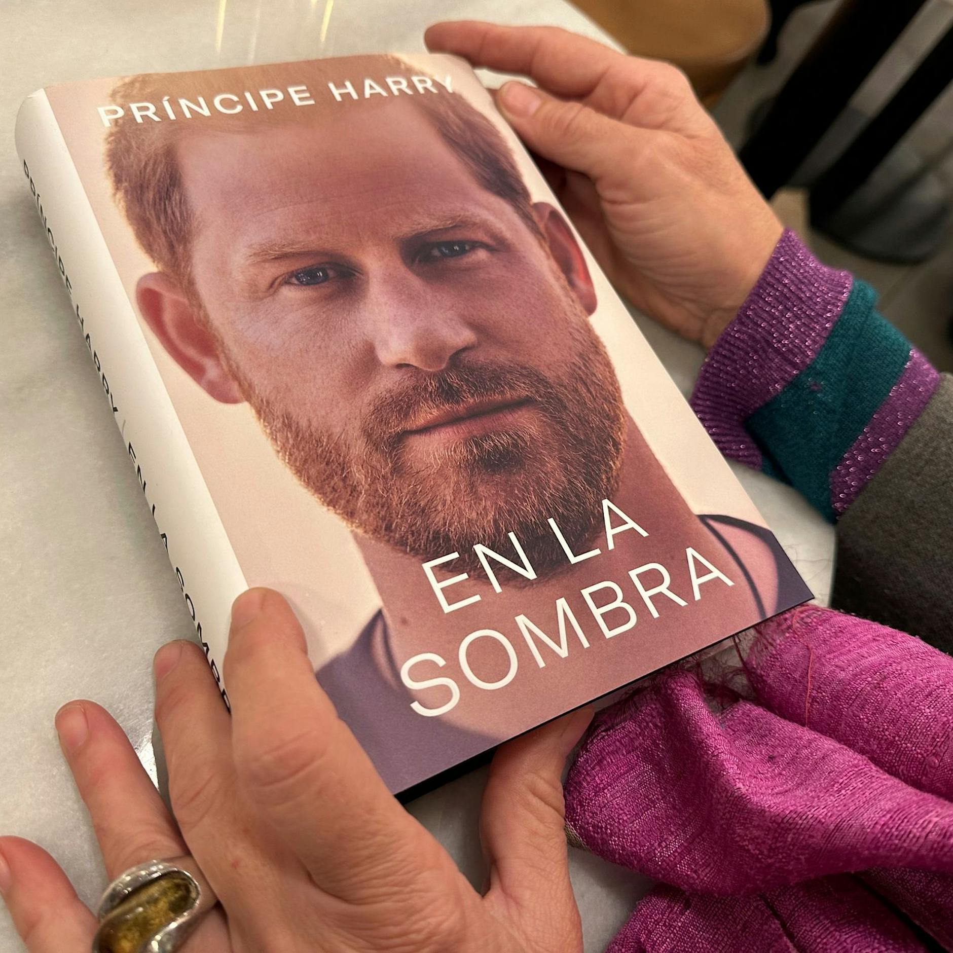 Gewalt, Sex, Verrat! Ein Prinz packt aus: DAS steht in der Biografie von Harry